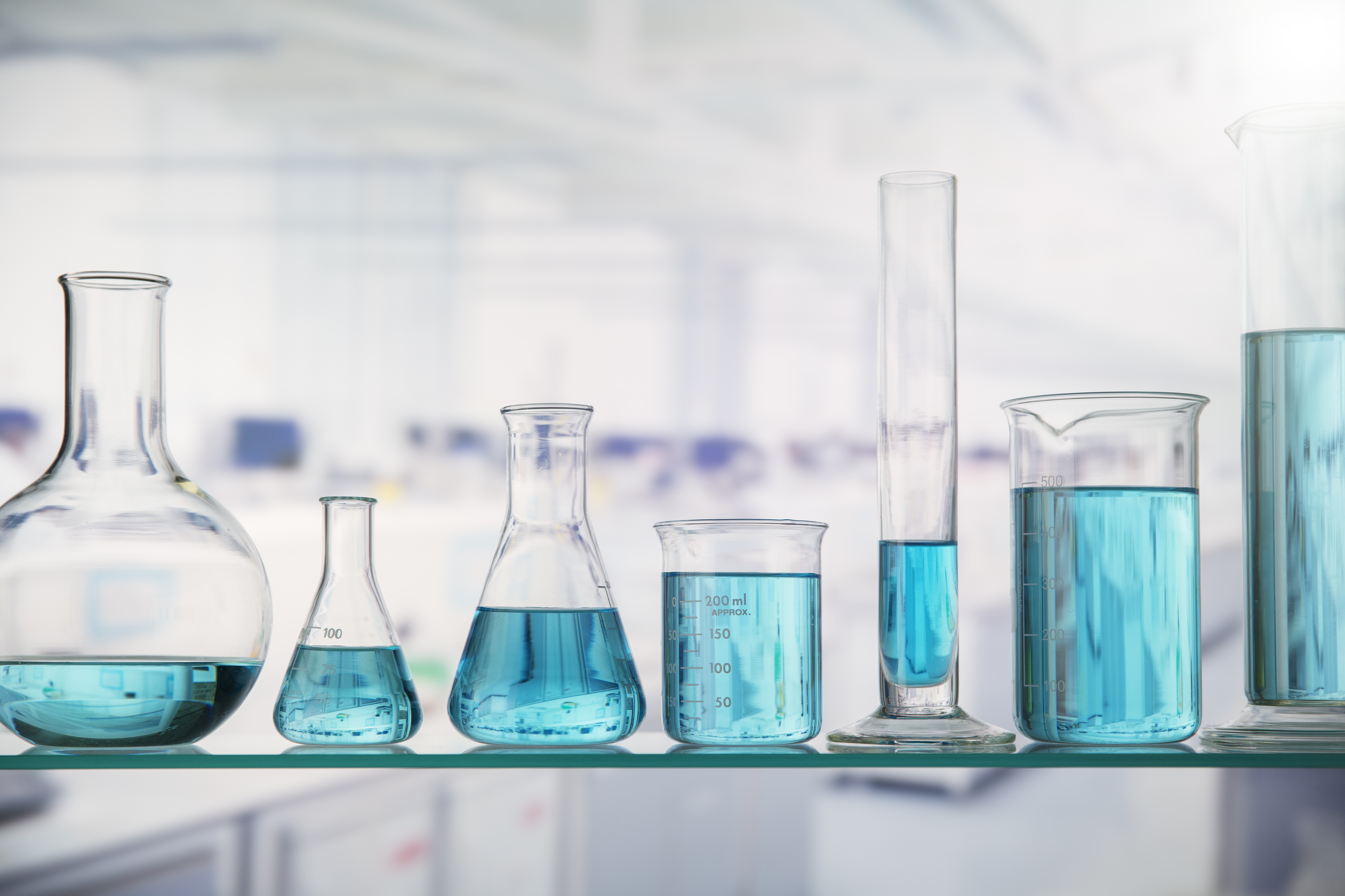 beakers-science-lab-shelf