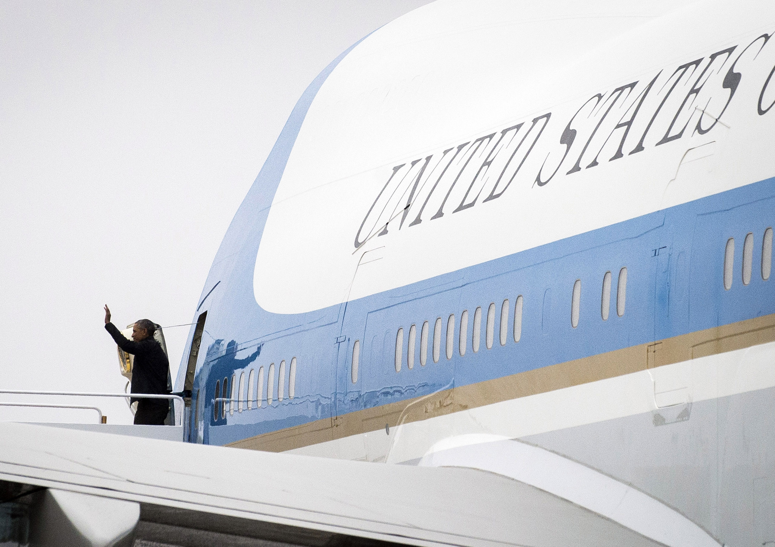 President Obama Returns from Hawaii Vacation