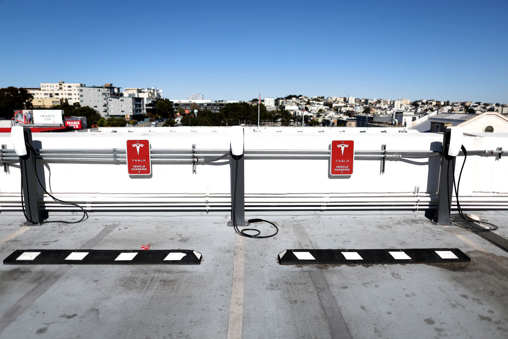 Tesla Will Open Up Its Chargers To Other Brands, In Order To Receive Federal Subsidies