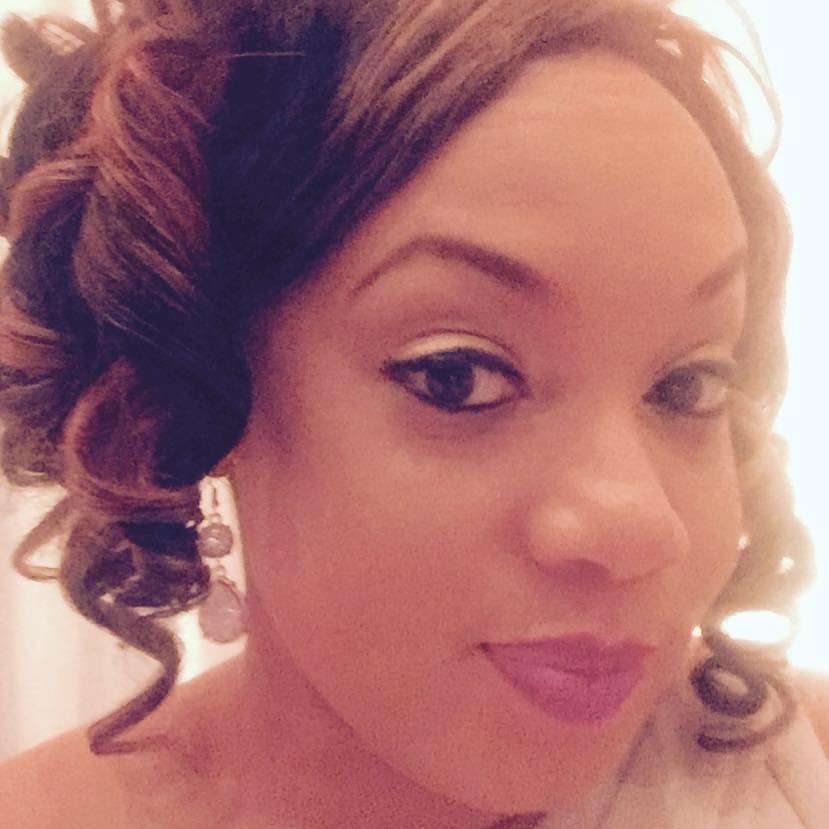 Female Black Doctor Says Flight Attendant Blocked Her From Helping a Sick Passenger.