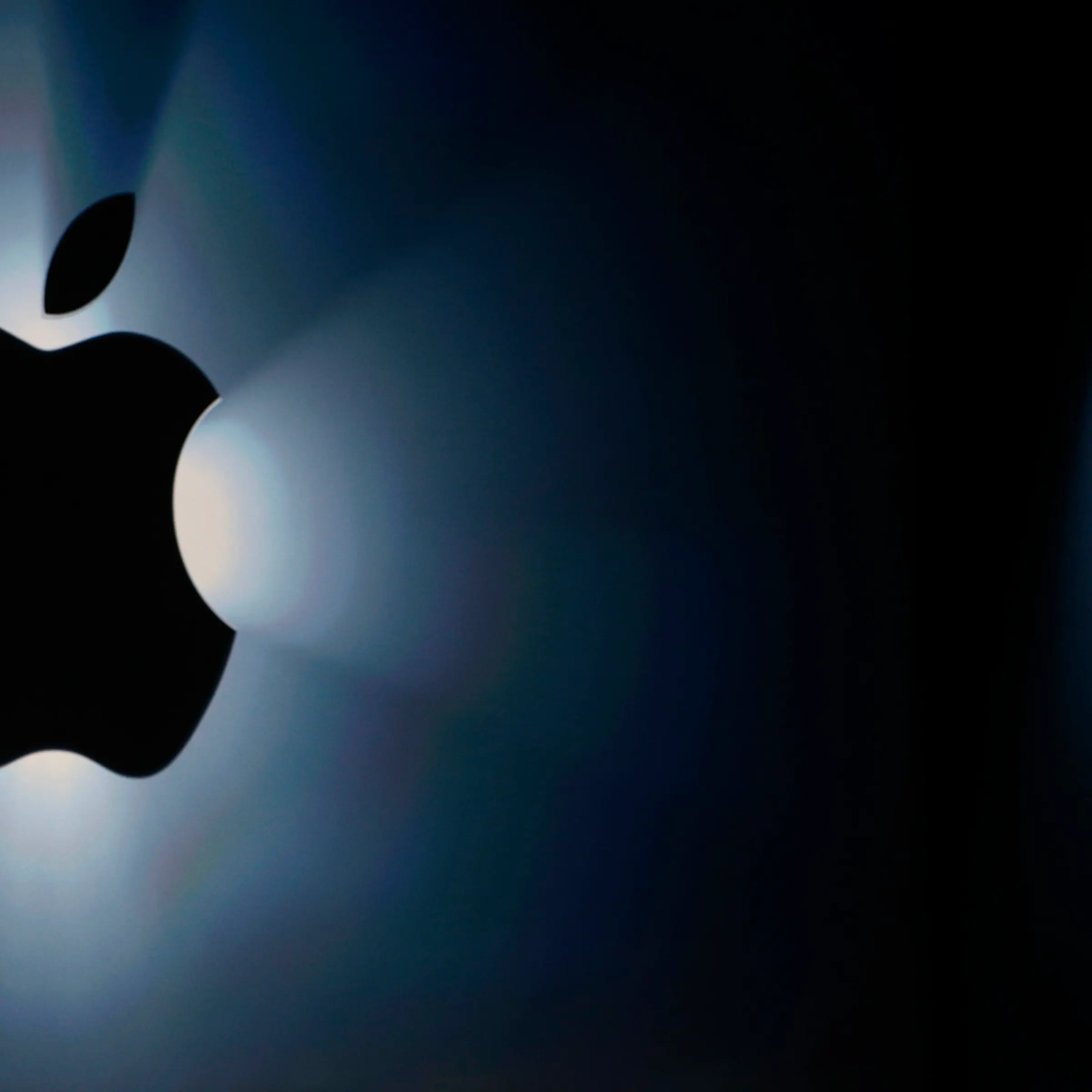 Apple Inc. CEO Tim Cook addresses the crowd during the Apple Worldwide Developers Conference (WWDC) 2013 in San Francisco