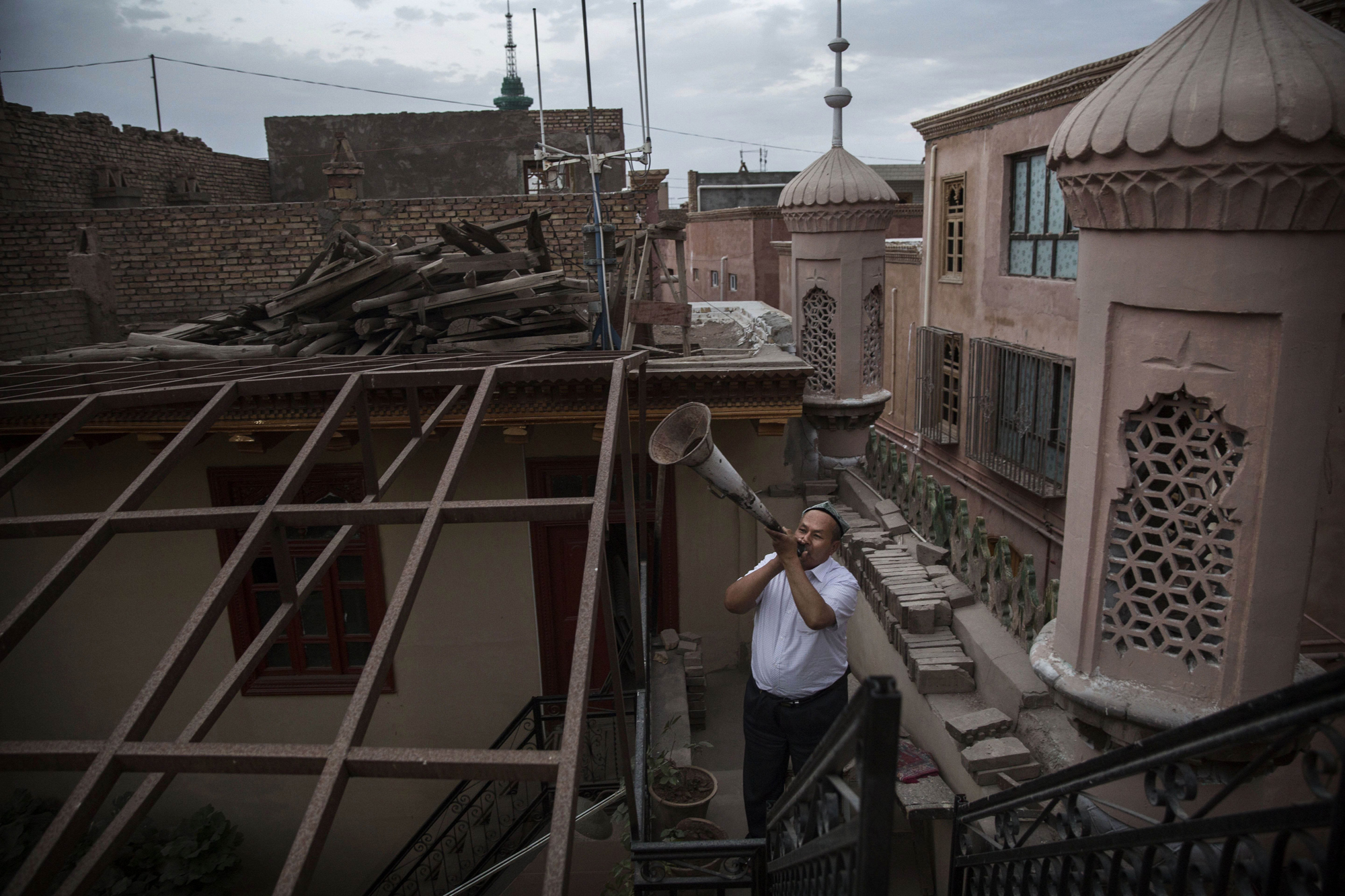 Xinjiang: Images of Uighur Life in Kashgar