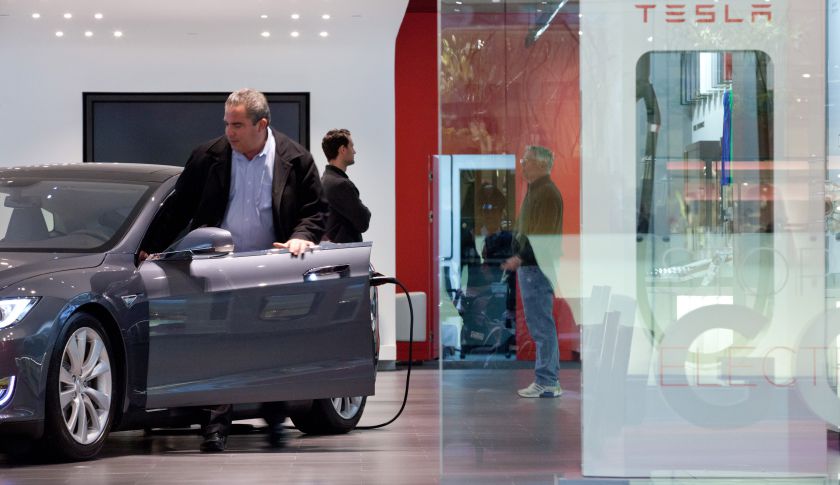 Christie Appointees Ban N.J. Direct Sales for Musk's Tesla Cars