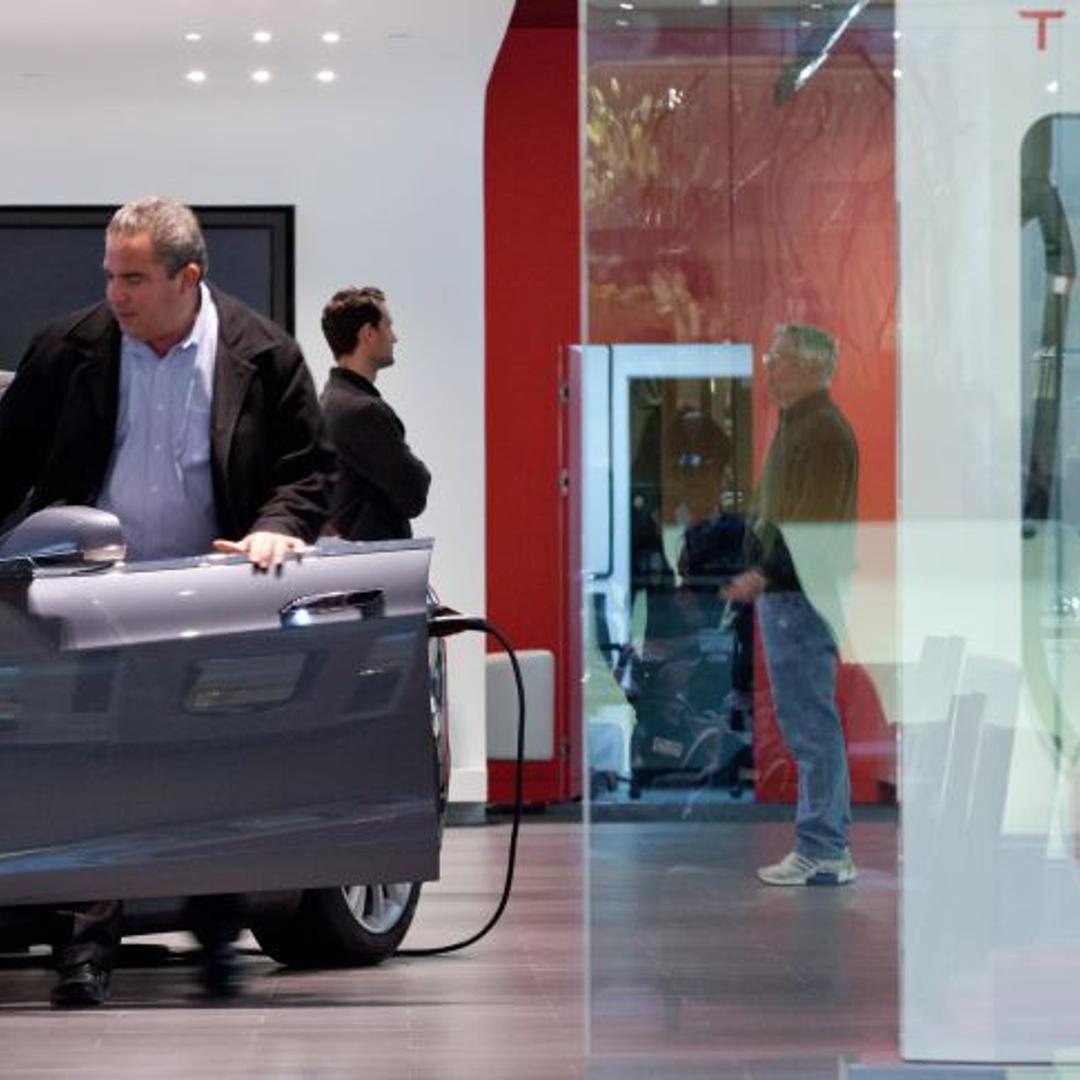 Christie Appointees Ban N.J. Direct Sales for Musk's Tesla Cars
