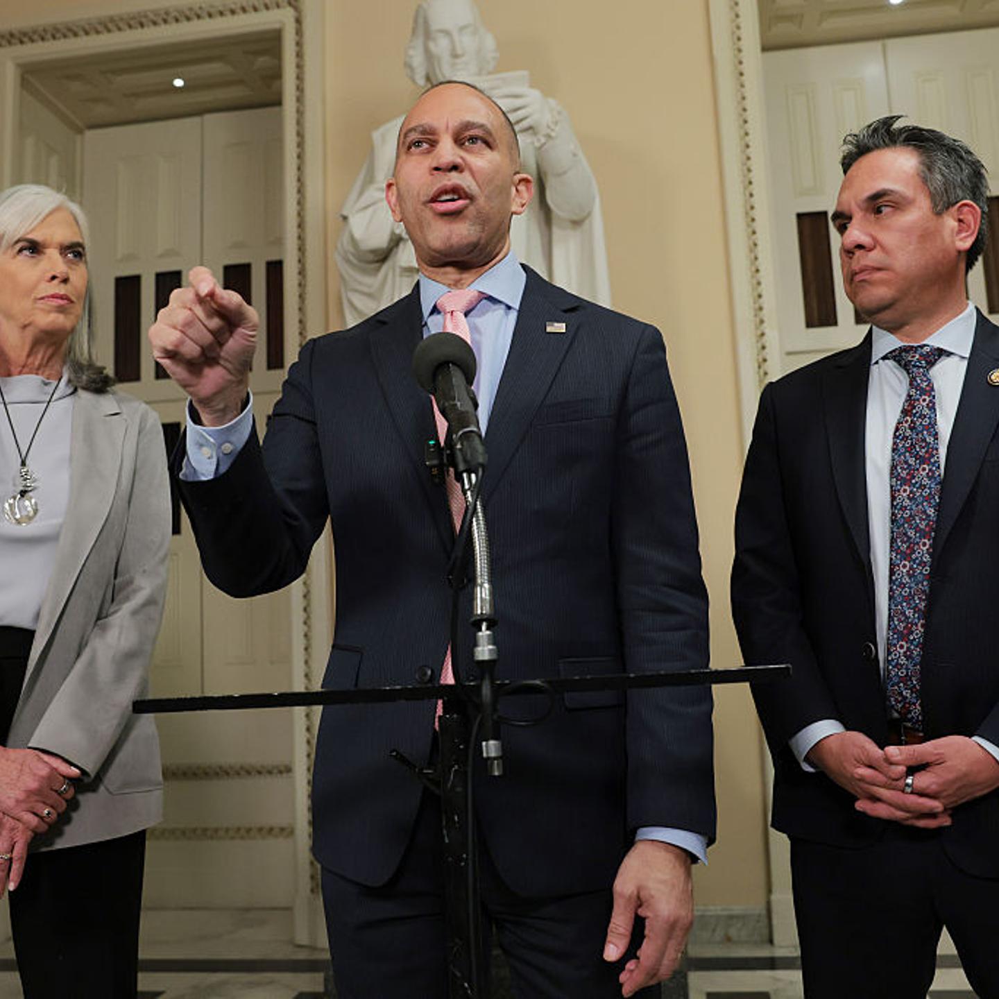 House Lawmakers Vote On Extending Obamacare Subsidies And Overriding Trump Vetoes