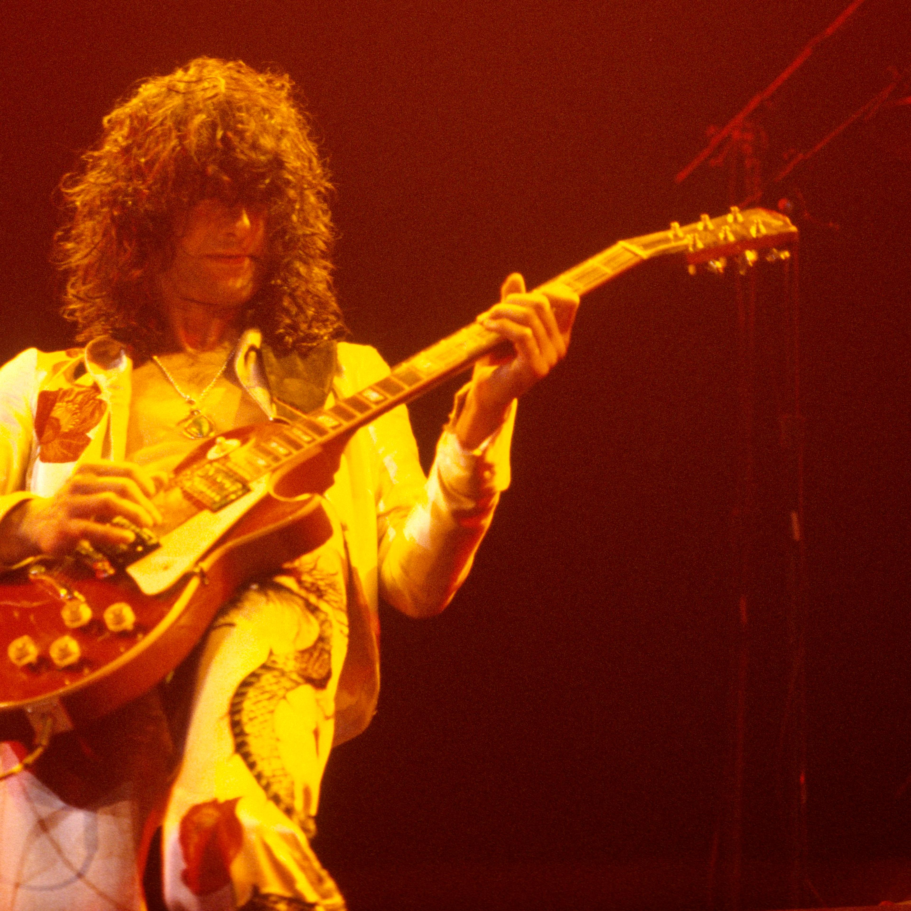 Led Zeppelin Perform Live At Madison Square Garden