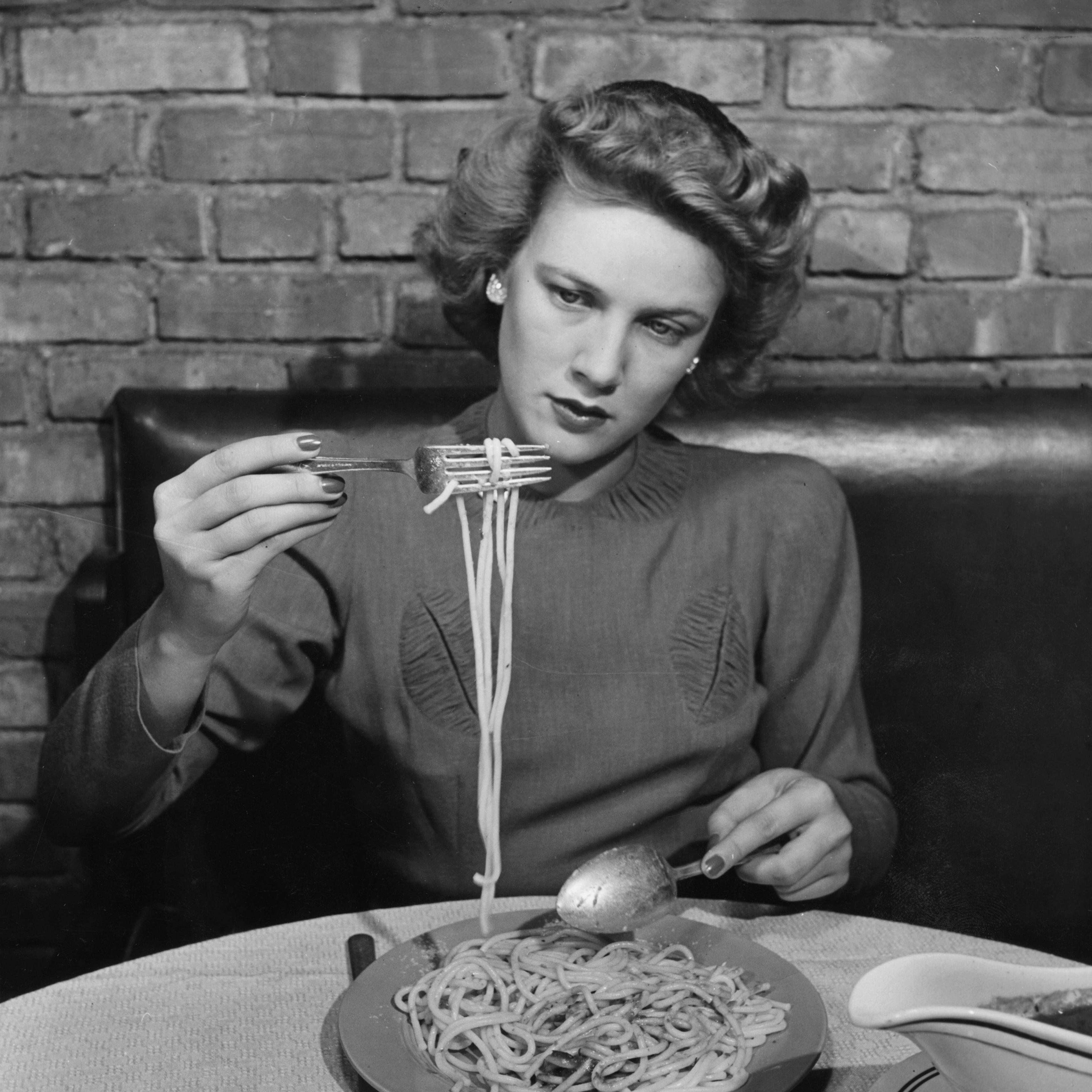 How to Eat Spaghetti, 1941