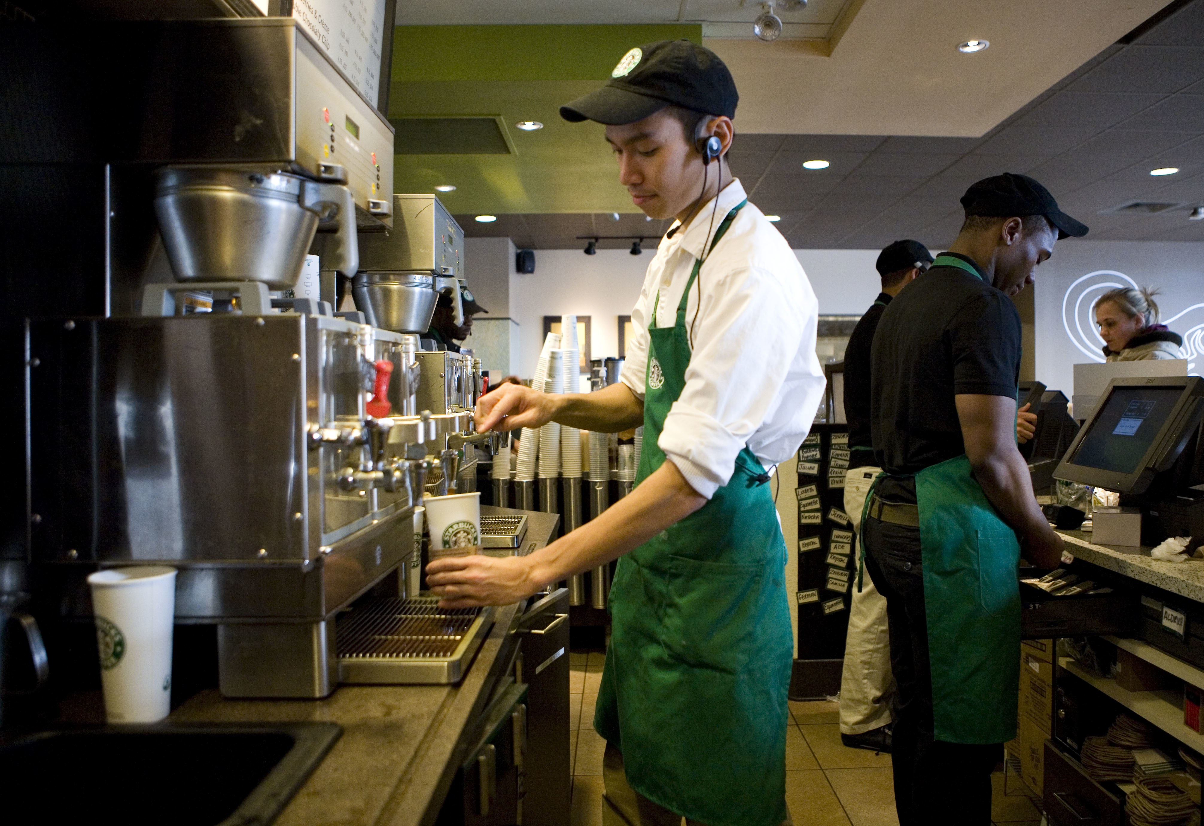 USA - Food - Starbucks Introduces Low Calorie Products