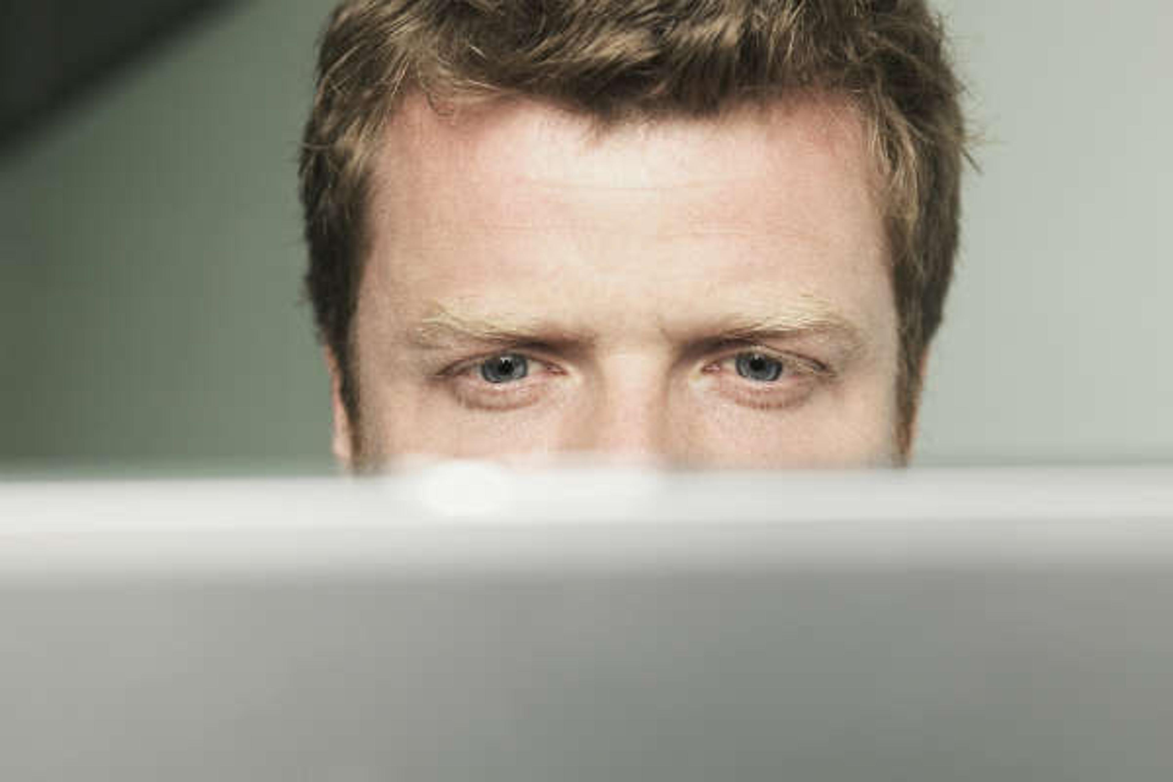 How to Avoid Computer Eye Strain