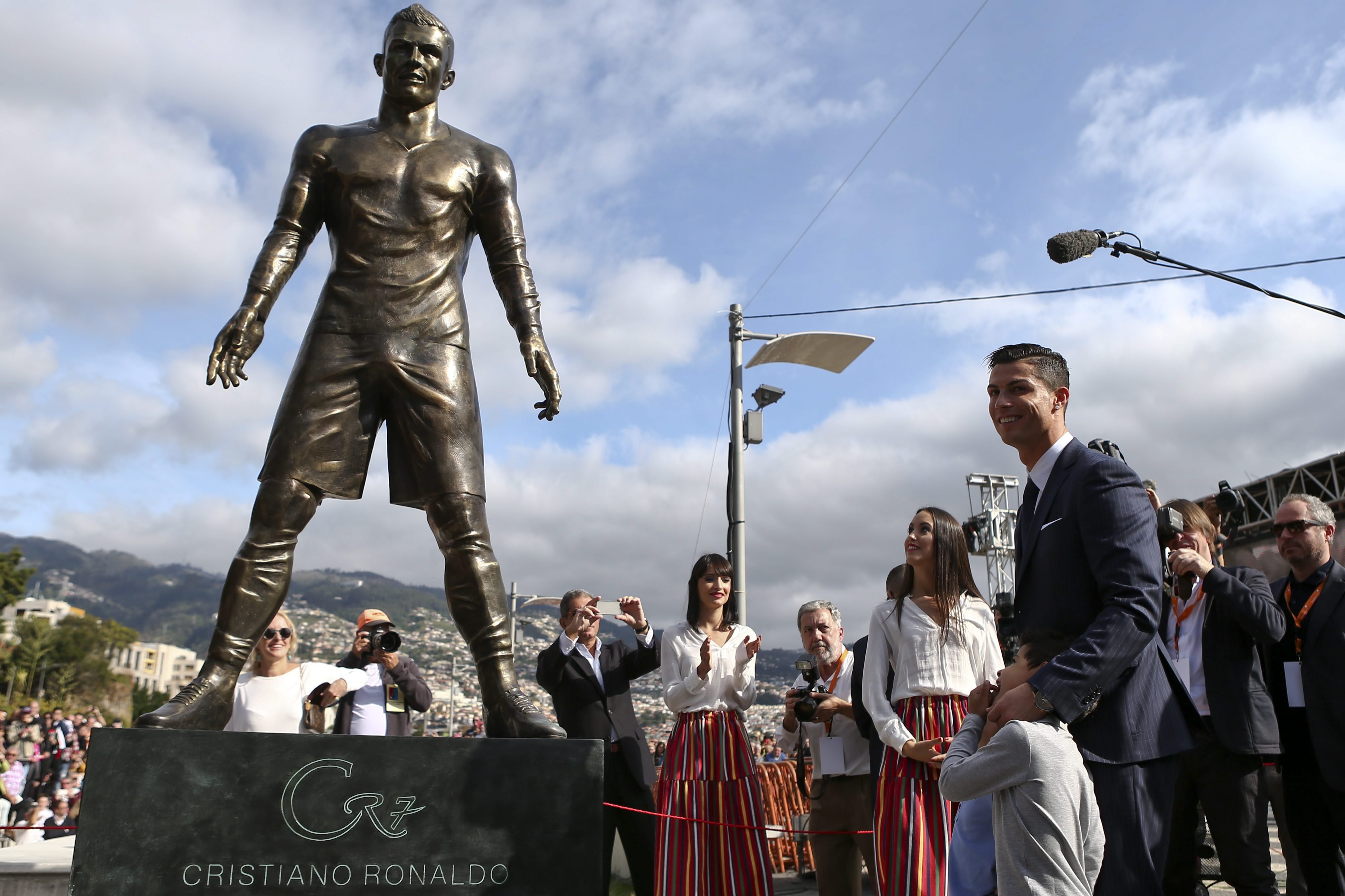 Cristiano Ronaldo Statue