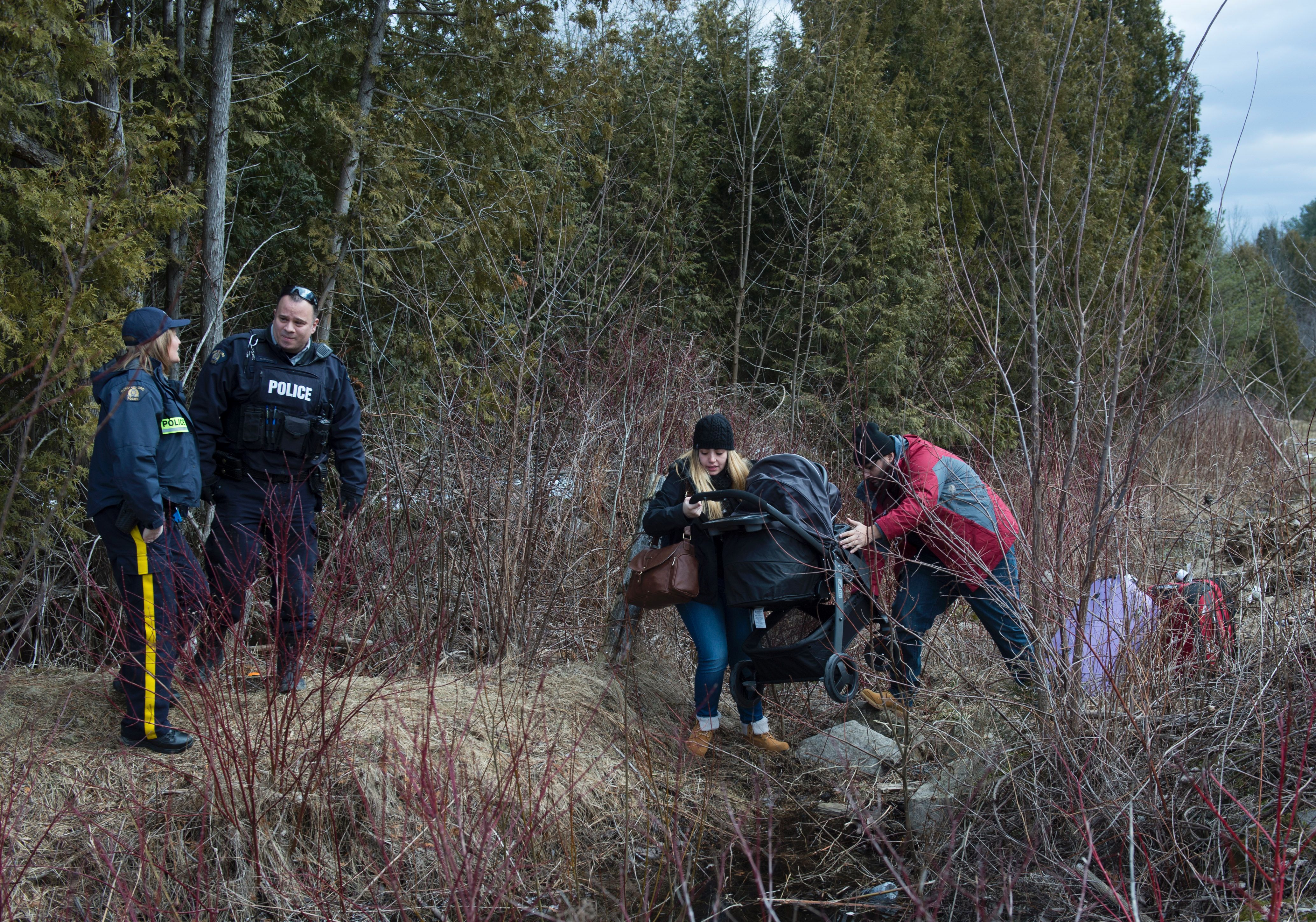 TOPSHOT-US-CANADA-BORDERPROJECT2017