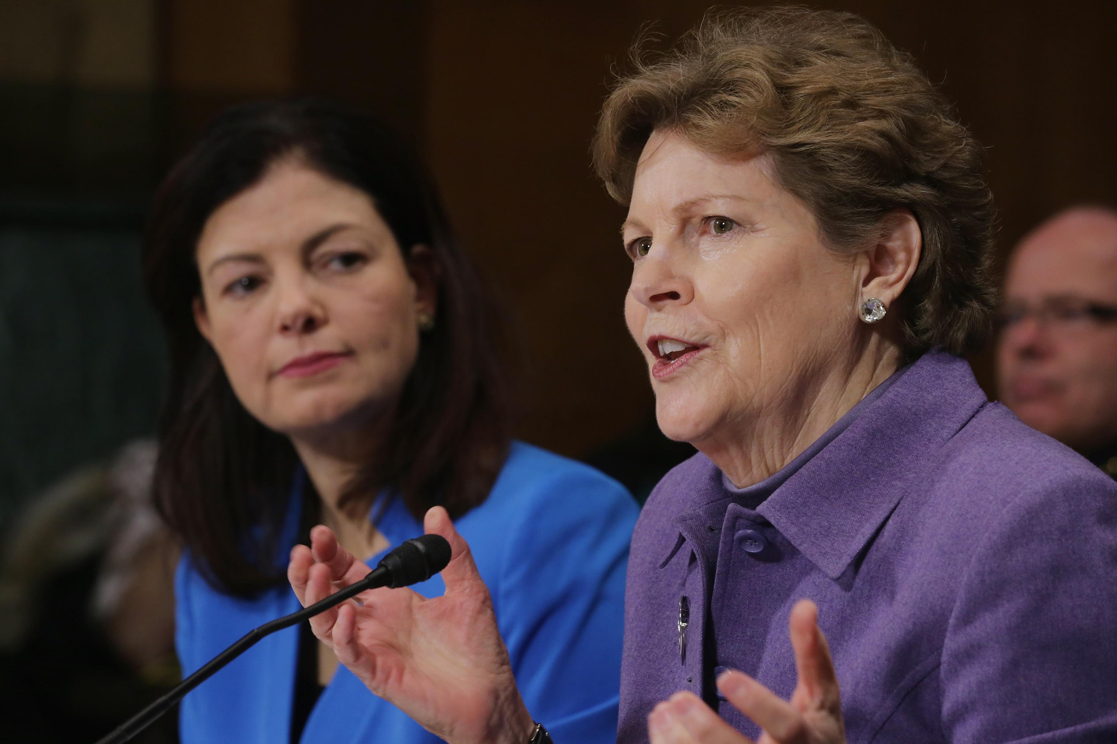 New Hampshire senators Kelly Ayotte (R-NH) (L) and Jeanne Shaheen (D-NH) testify before the Judiciary Committee about the impact of heroin and prescription drug abuse and deaths during a hearing in the Dirksen Senate Office Building on Capitol Hill Janua