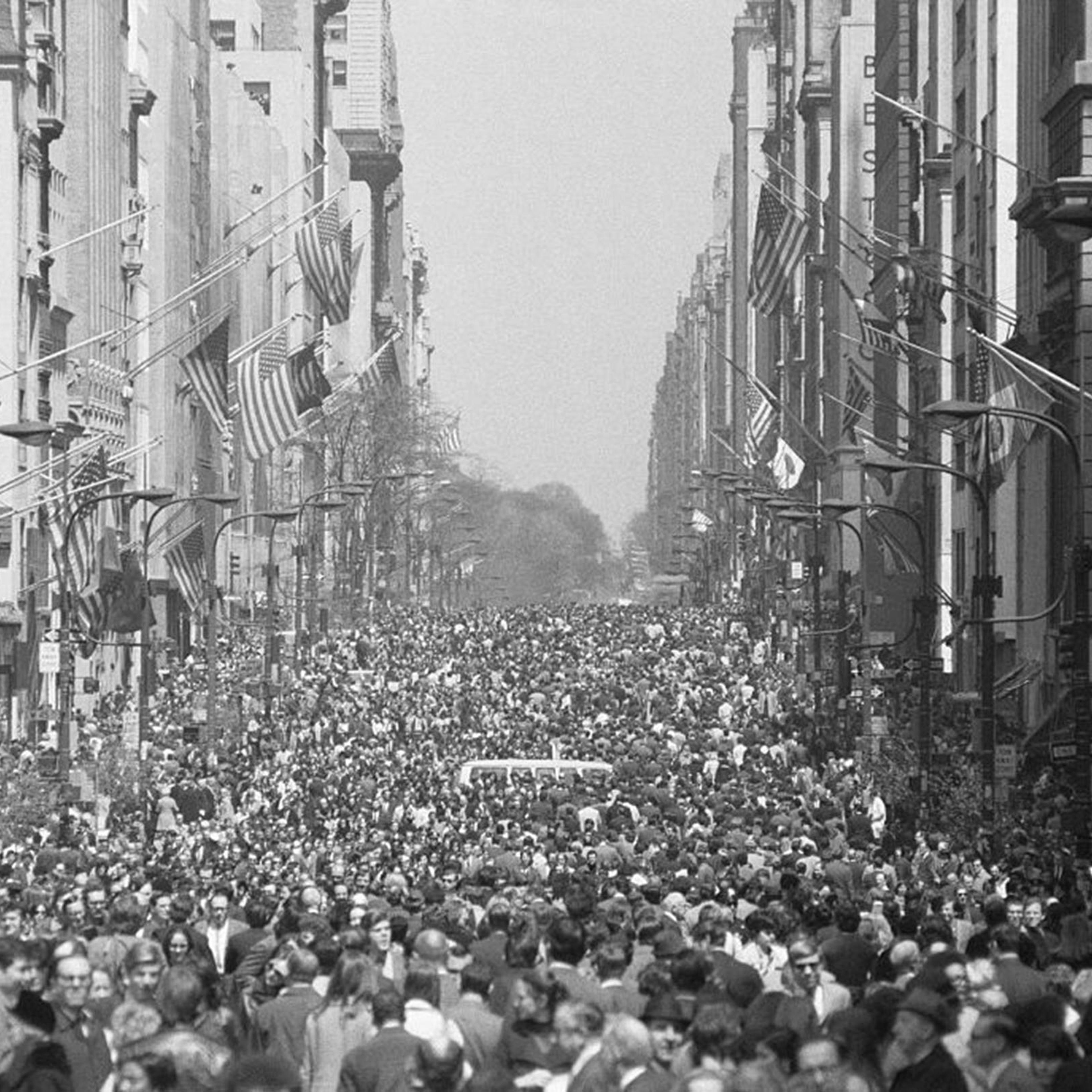 Manhattan's Fifth Avenue was closed to motor vehicle traffic for the first Earth Day on April 22, 1970.