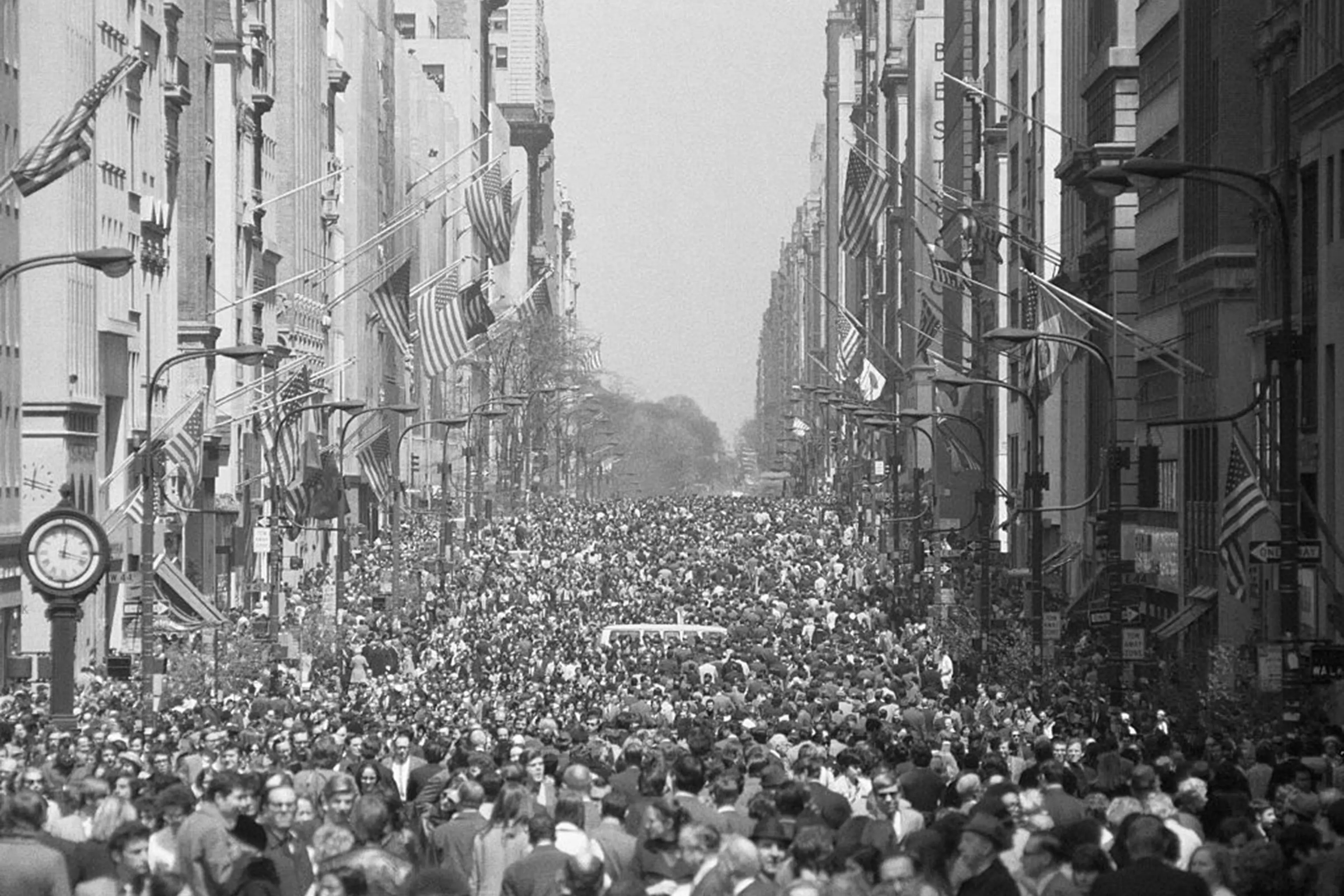 Manhattan's Fifth Avenue was closed to motor vehicle traffic for the first Earth Day on April 22, 1970.