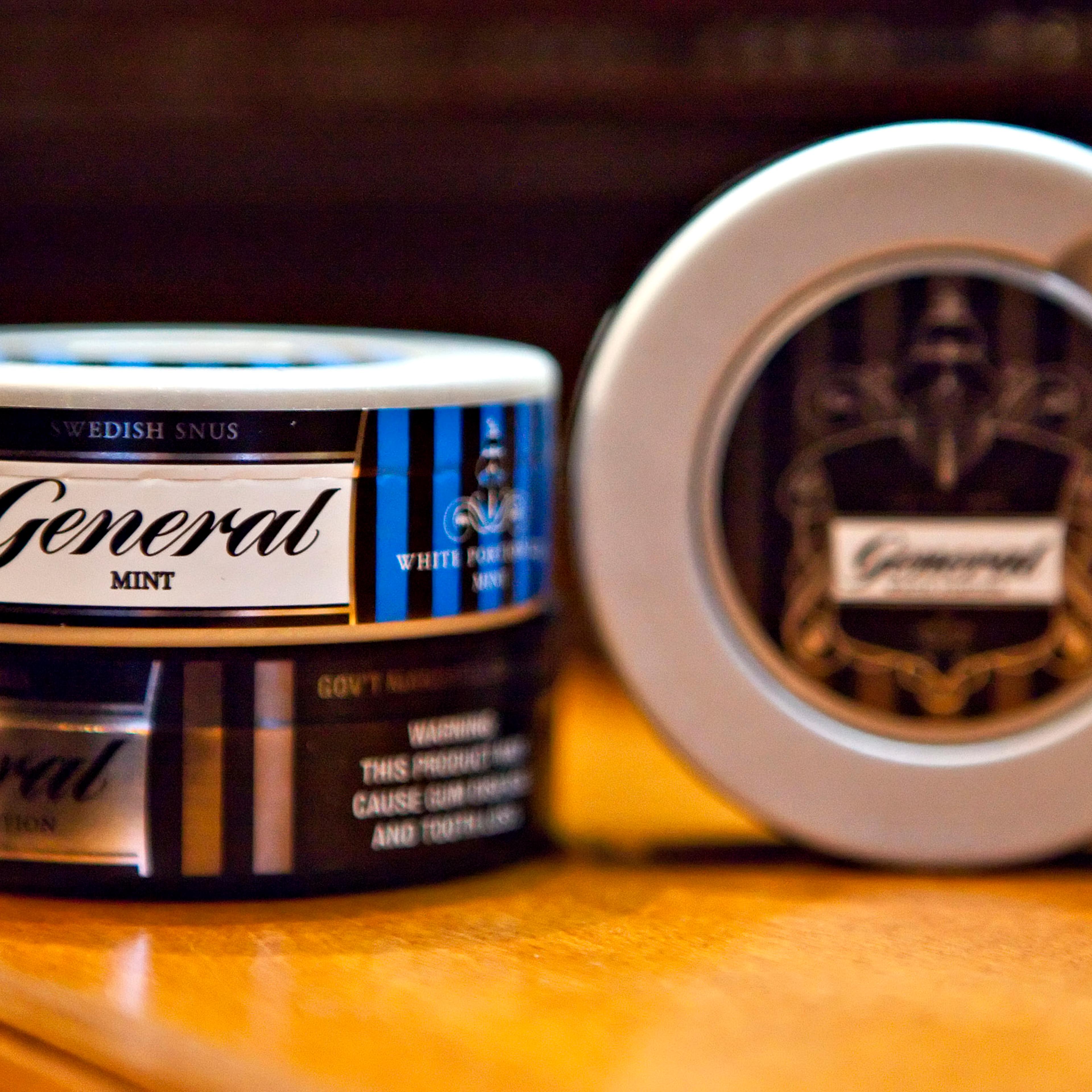 Swedish Match Targets Wall Street Smokers With Snus Tobacco