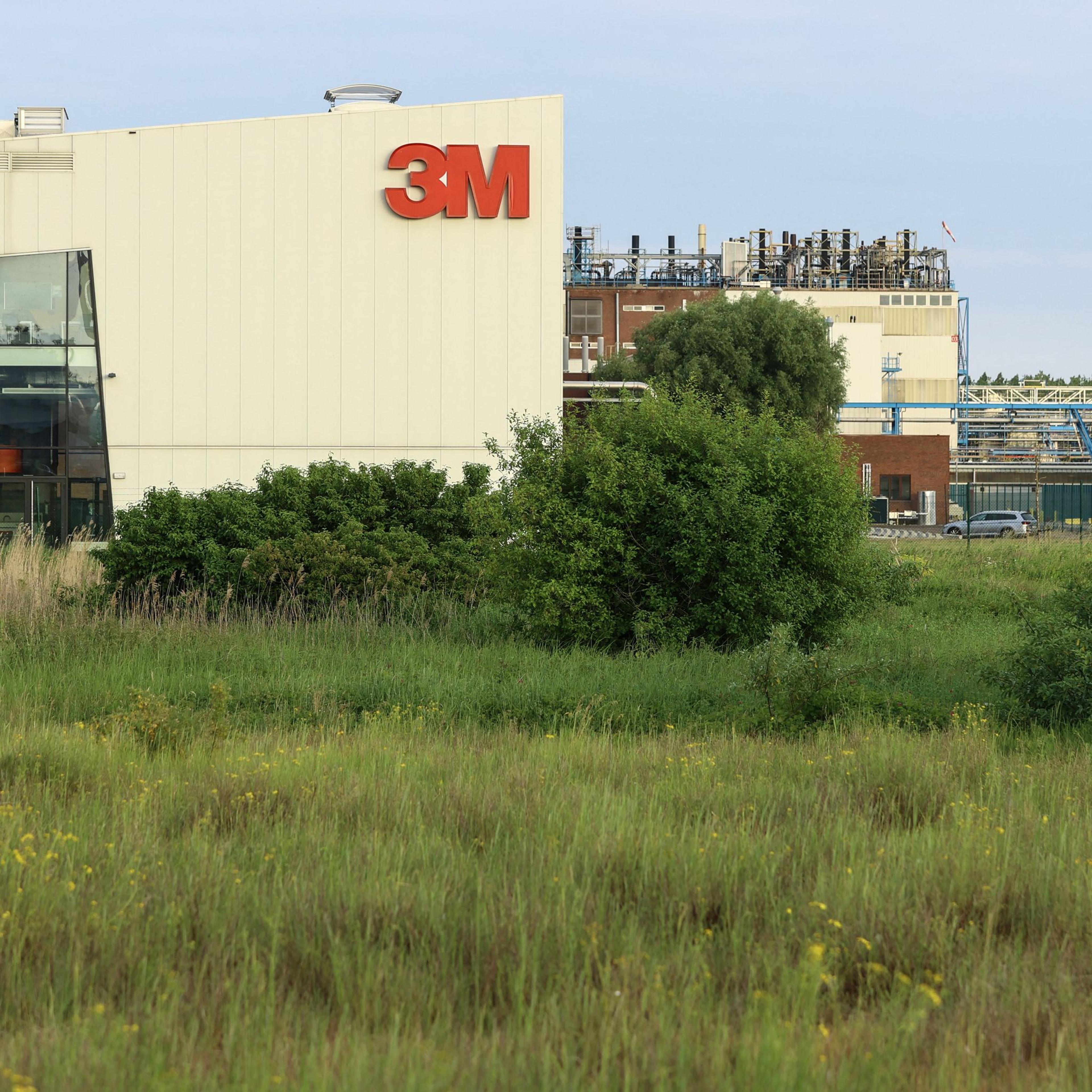 BELGIUM-US-INDUSTRY-CHEMICALS-ENVIRONMENT-POLLUTION-HEALTH