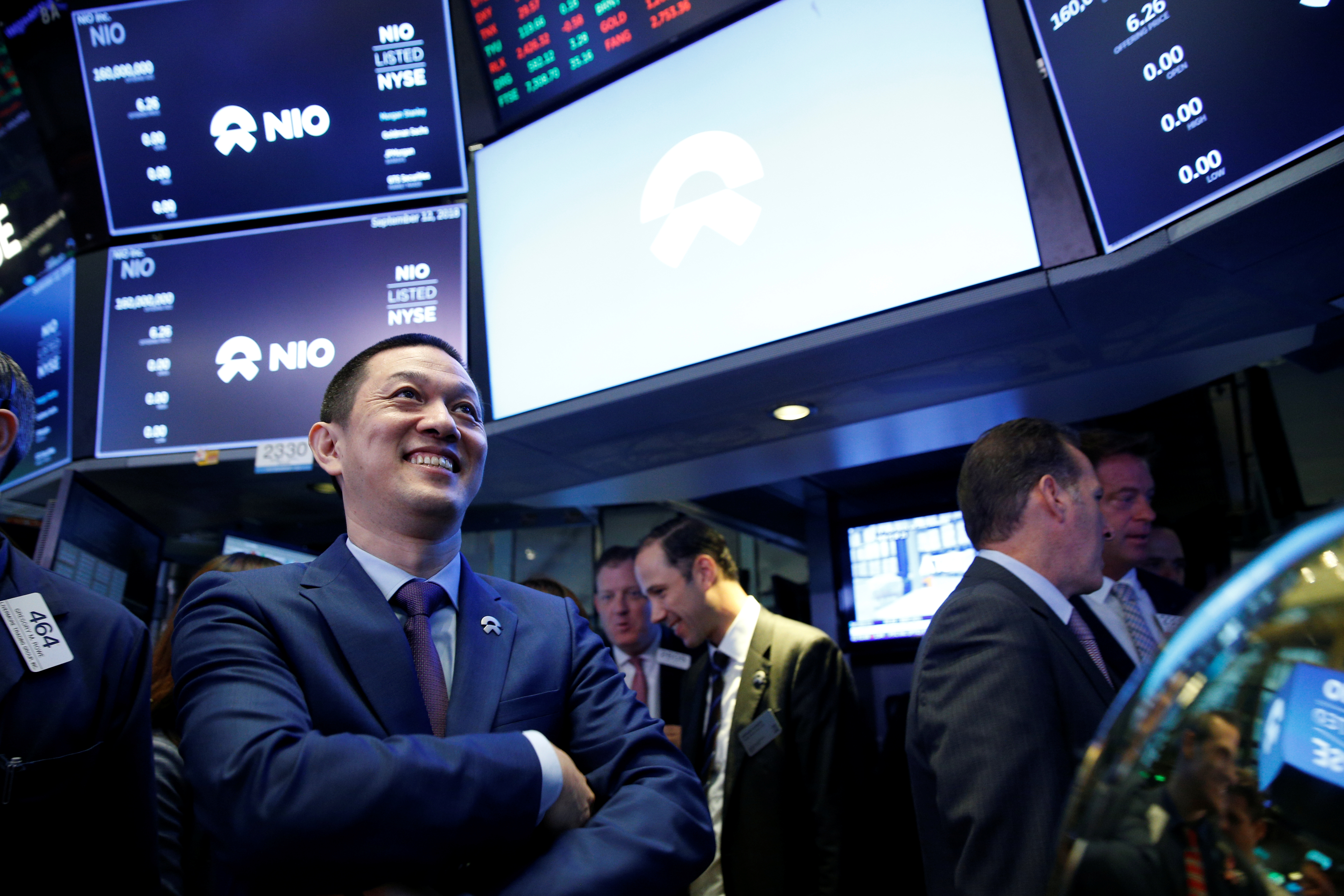 Bin Li, CEO of Chinese electric vehicle start-up Nio Inc., celebrates the companys initial public offering (IPO) at the NYSE in New York