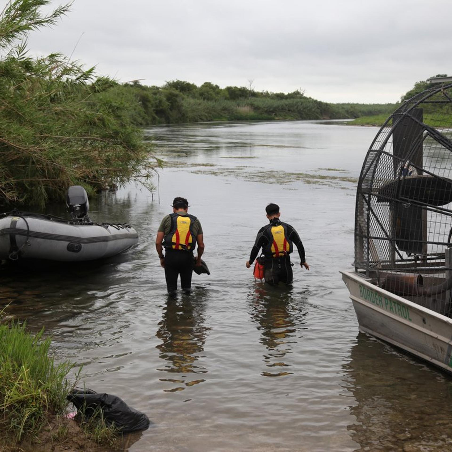 border-patrol-search-migrant-girl