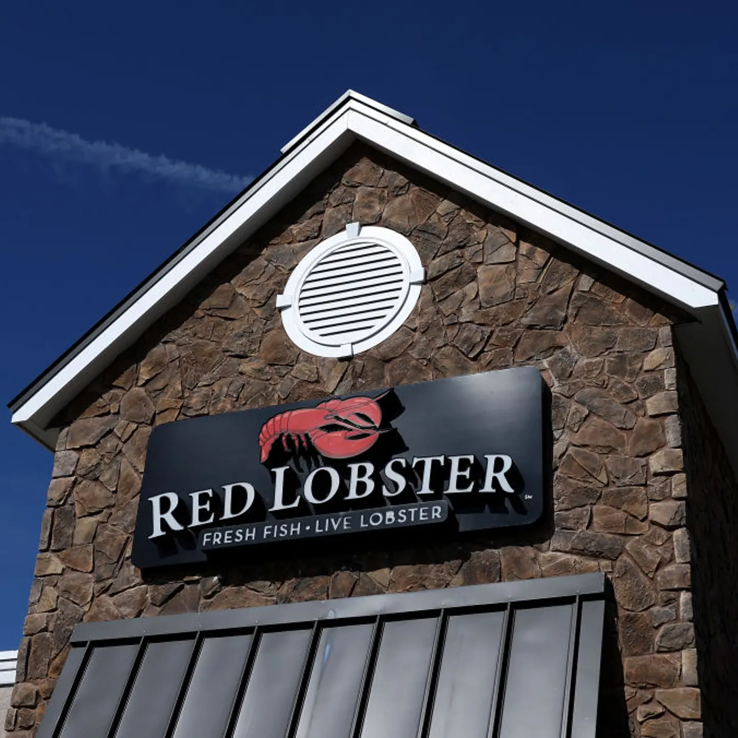 Red Lobster Mulls Possible Bankruptcy Filing Amid Debt And Rising Labor Costs