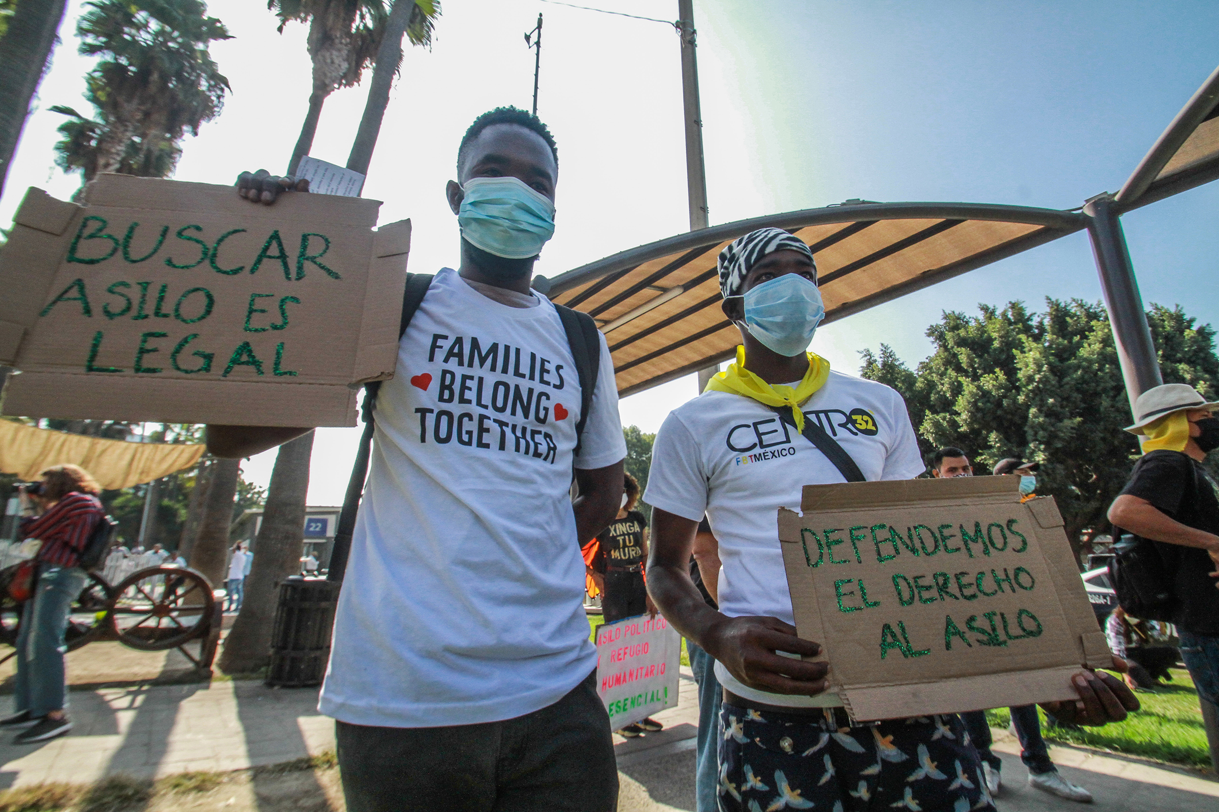 Migrants call for attention at Mexico-US border, Tijuana - 21 Oct 2020