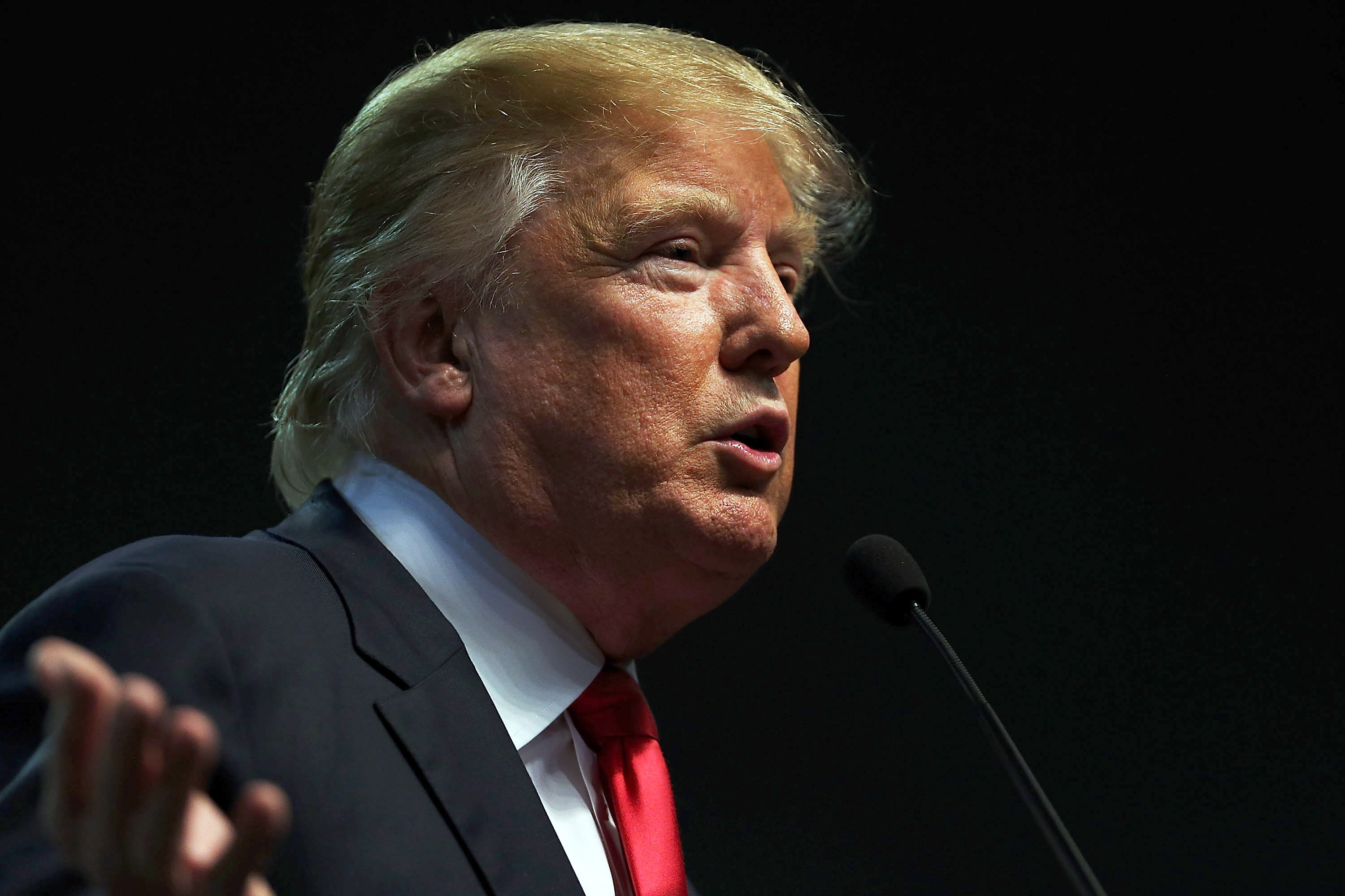 Donald Trump speaks at the Mississippi Coast Coliseum on Jan. 2, 2016 in Biloxi, Miss.