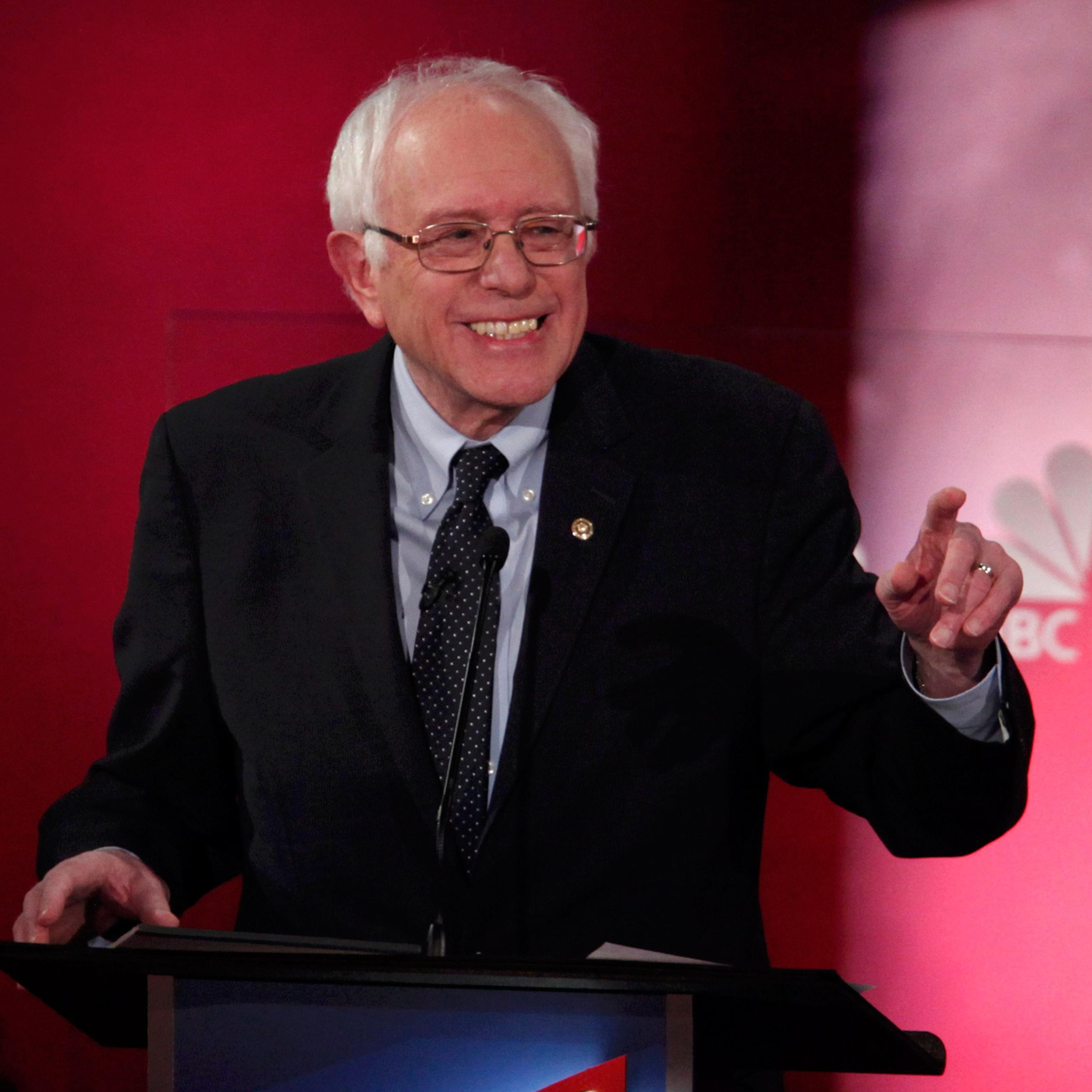 Democratic U.S. presidential candidate and U.S. Senator Bernie Sanders smiles as he speaks at the NBC News - YouTube Democratic presidential candidates debate in Charleston, South Carolina January 17, 2016. REUTERS/Randall Hill (TPX IMAGES OF THE DAY)