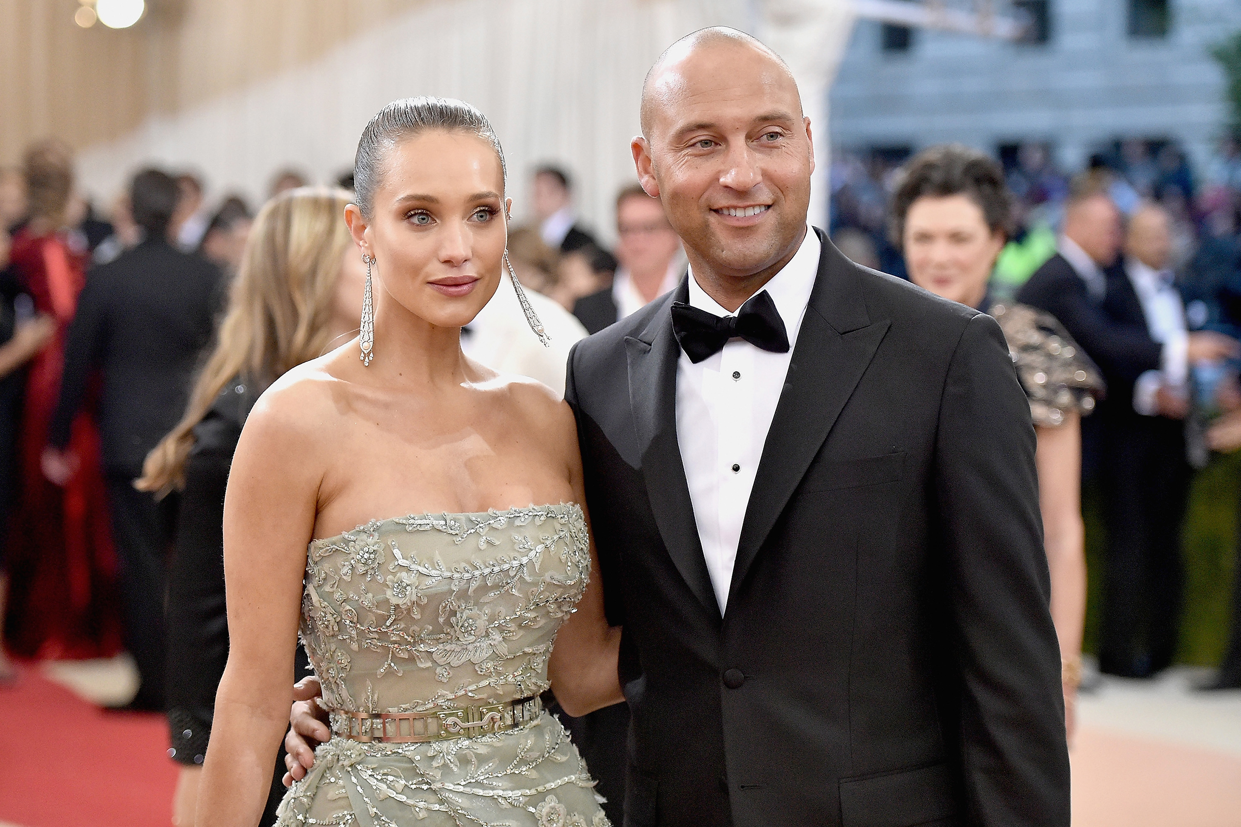 Hannah Davis and Derek Jeter attend the "Manus x Machina: Fashion In An Age Of Technology" Costume Institute Gala at Metropolitan Museum of Art in New York City on May 2, 2016.