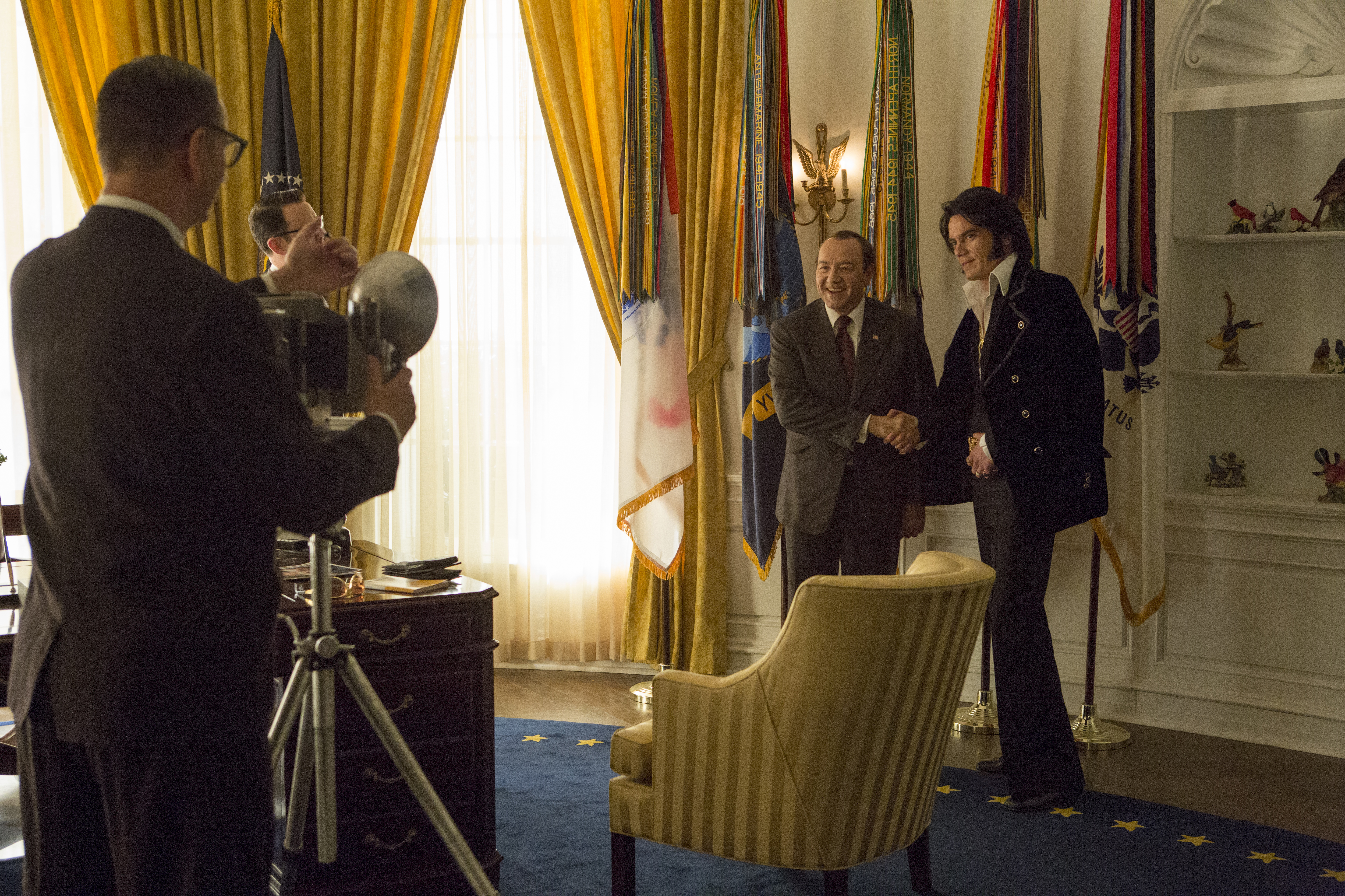 Kevin Spacey stars as Richard Nixon (left) and Michael Shannon stars as Elvis Presley (right) in Liza Johnson’s ELVIS & NIXON, an Amazon Studios / Bleecker Street release.