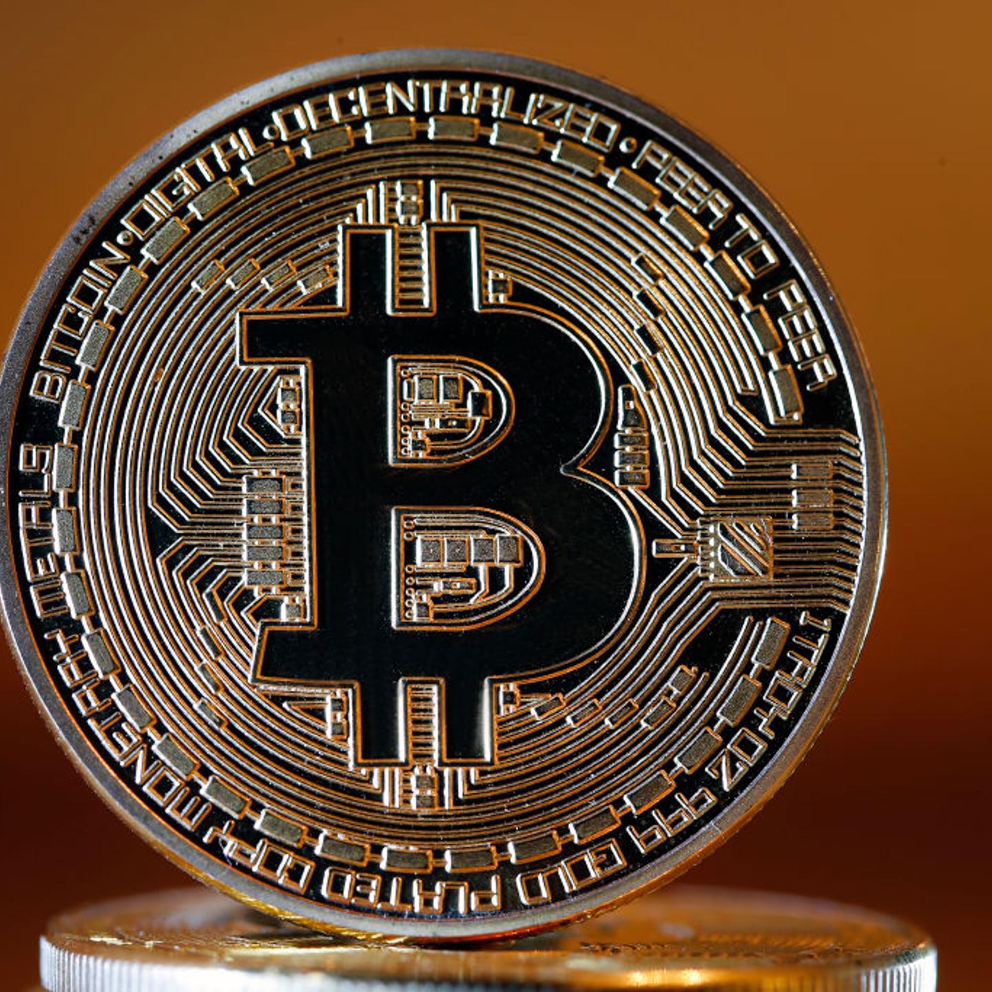 Bitcoin Cryptocurrency Value Goes Down : Illustration