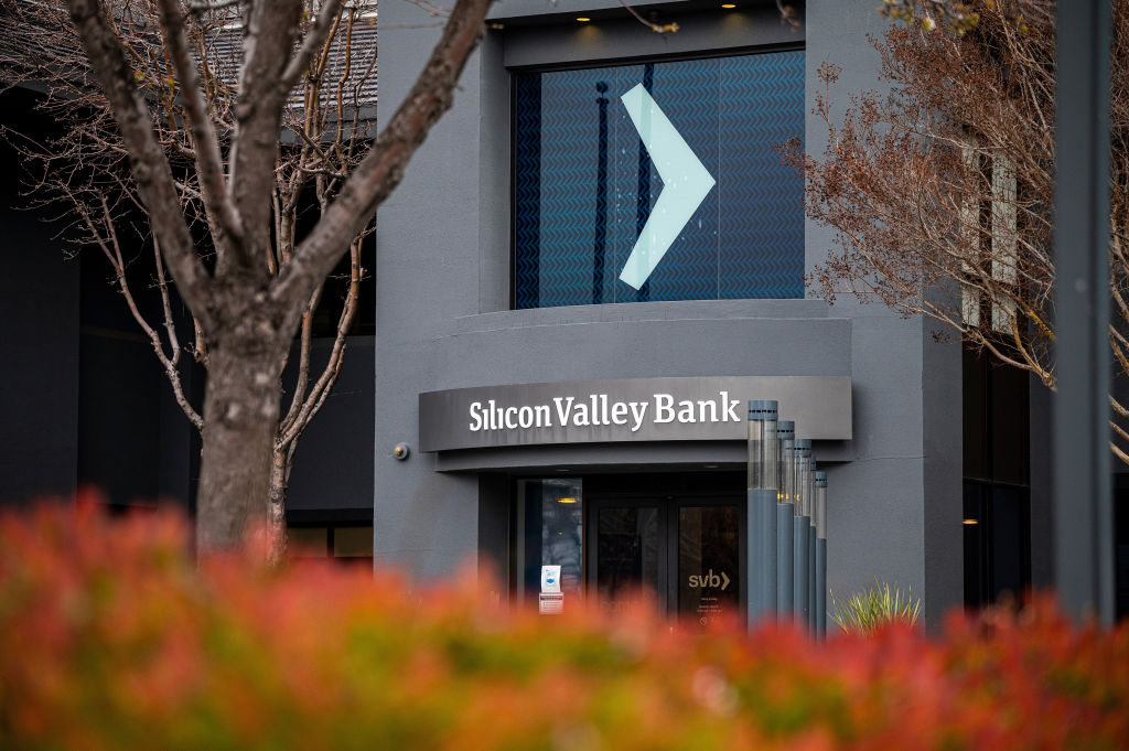 Silicon Valley Bank Headquarters As Shares Sink