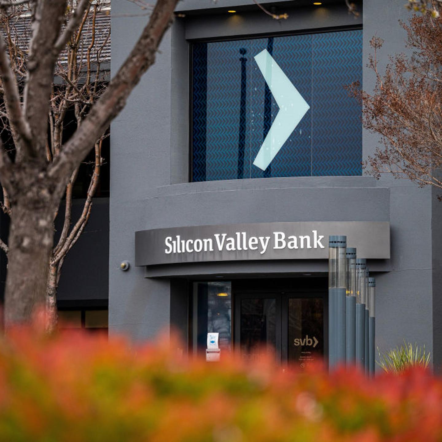 Silicon Valley Bank Headquarters As Shares Sink