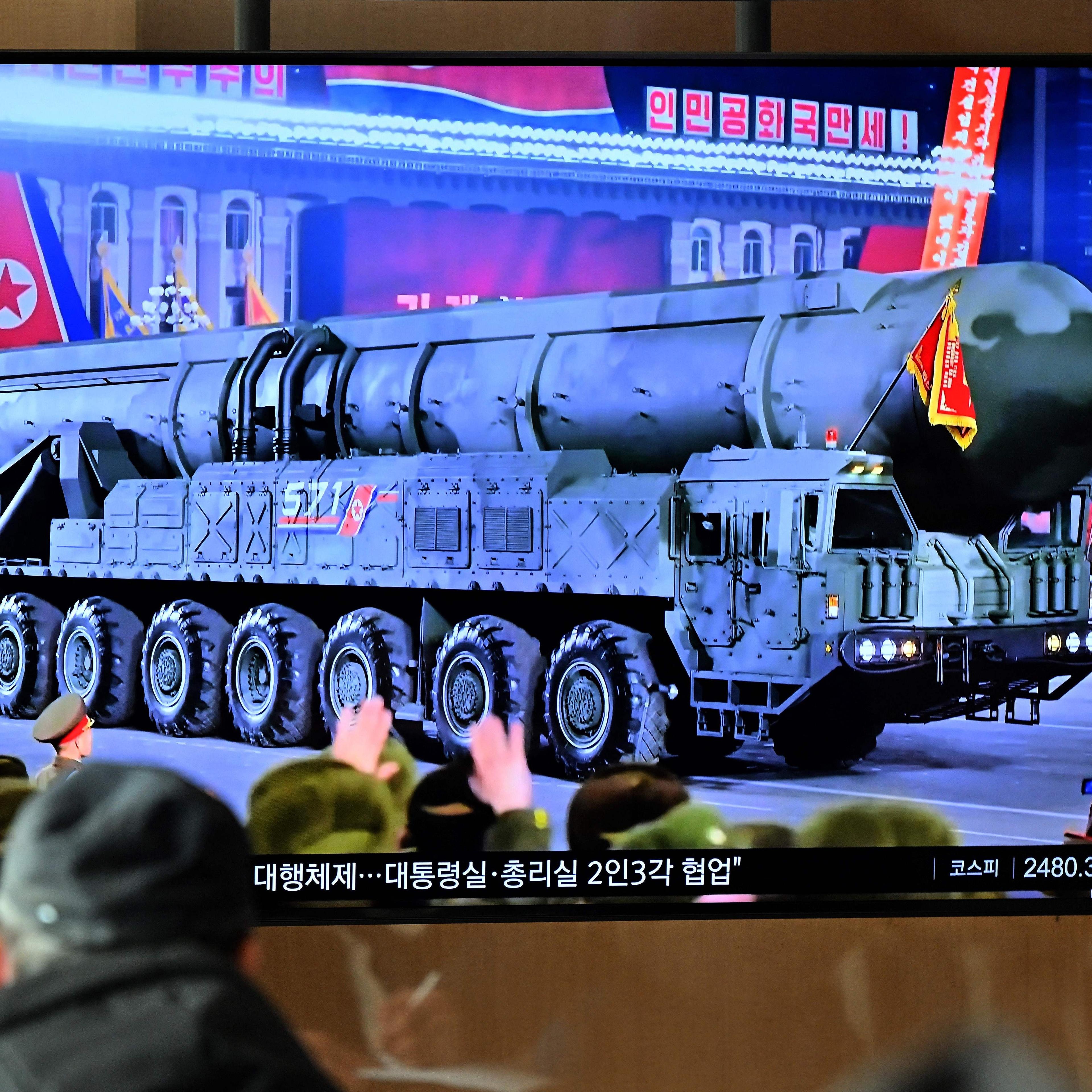 SKOREA-NKOREA-MILITARY-PARADE