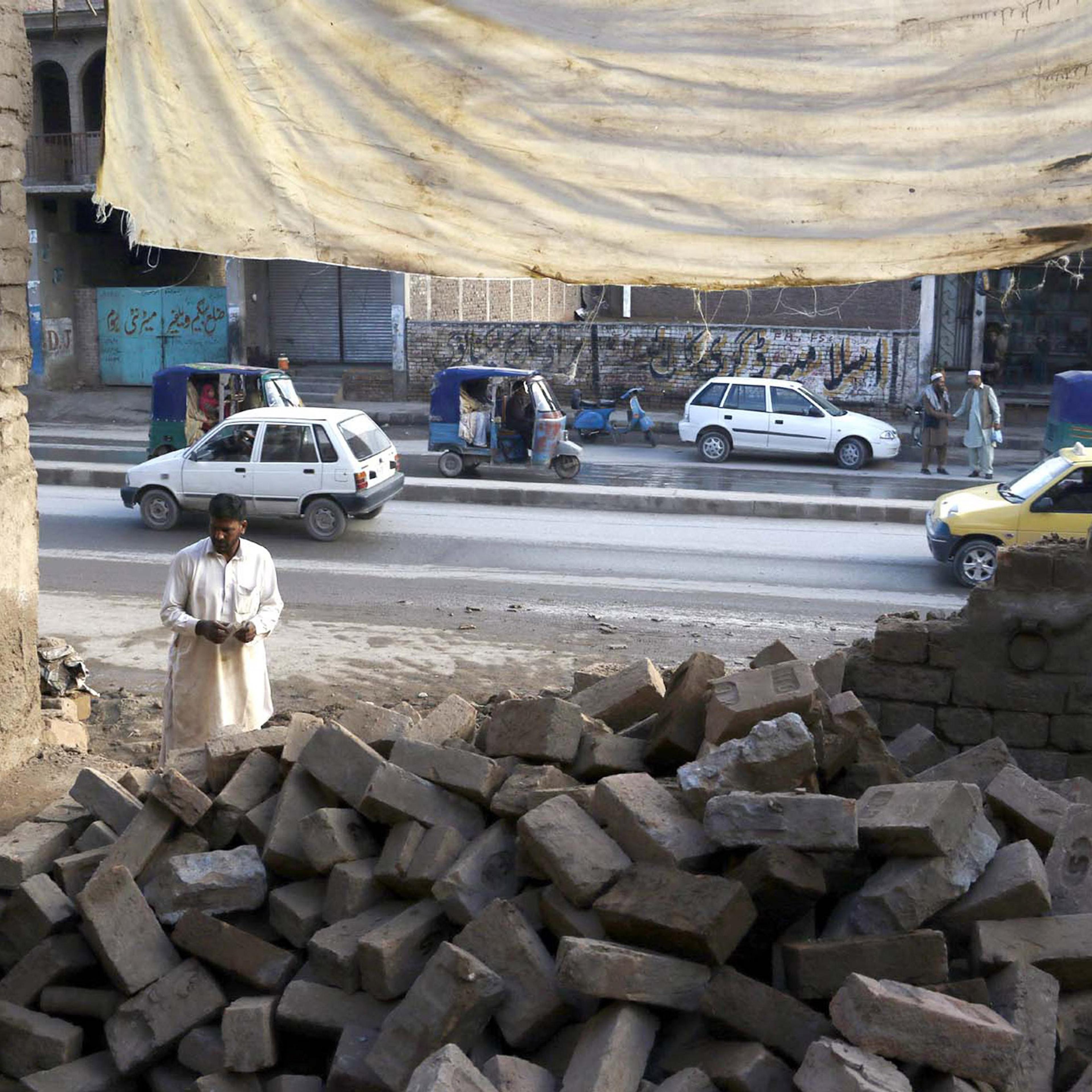 26 Oct 2015, Peshawar, Pakistan --- Peshawar, Pakistan. 26th October 2015 -- View of damages as a result of the strong earthquake in different areas of Peshawar. -- At least 100 people in Afghanistan and Pakistan have died consequence of the powerful 7.6