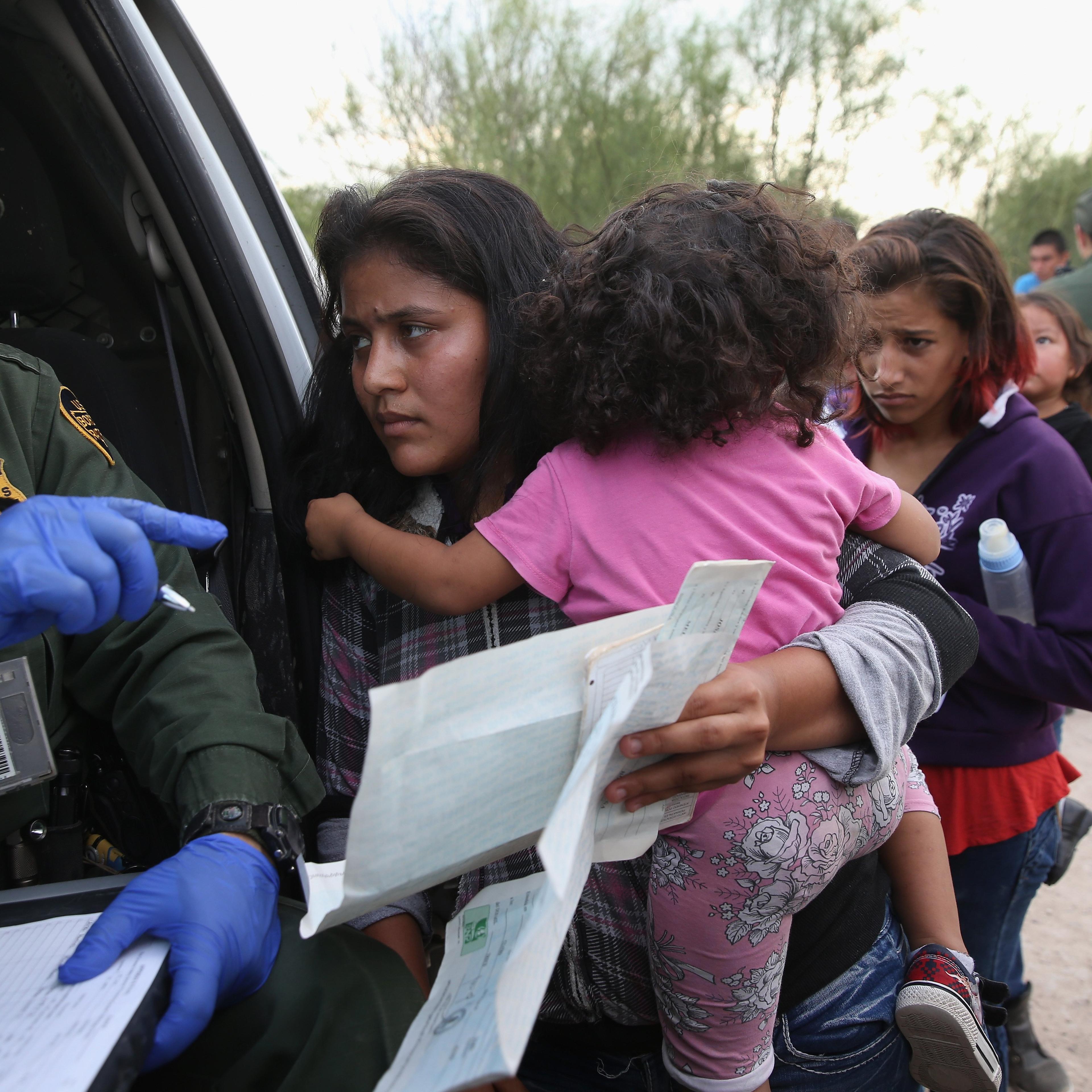 U.S. Agents Take Undocumented Immigrants Into Custody Near Tex-Mex Border