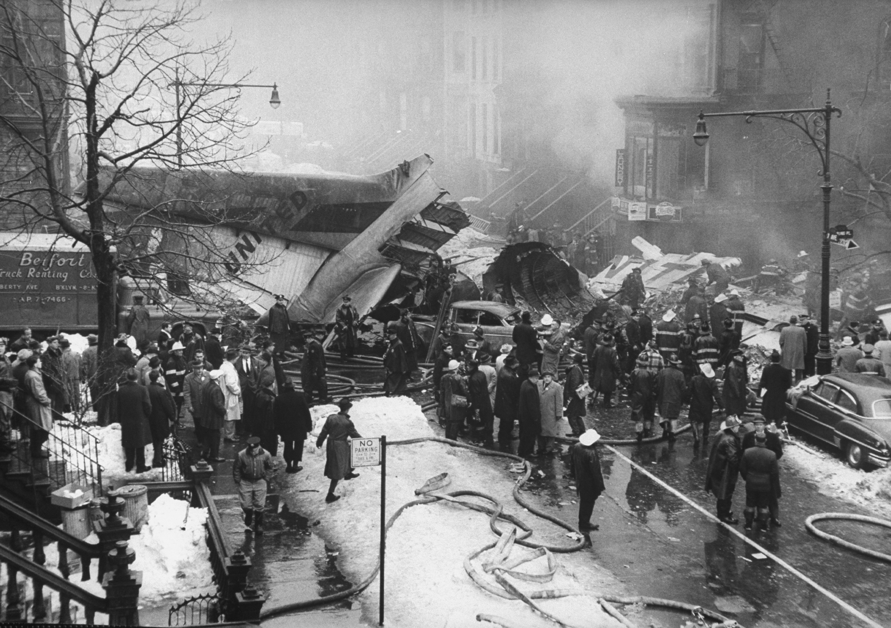 Park Slope Plane Crash: Collision in Sky Above New York, December 1960