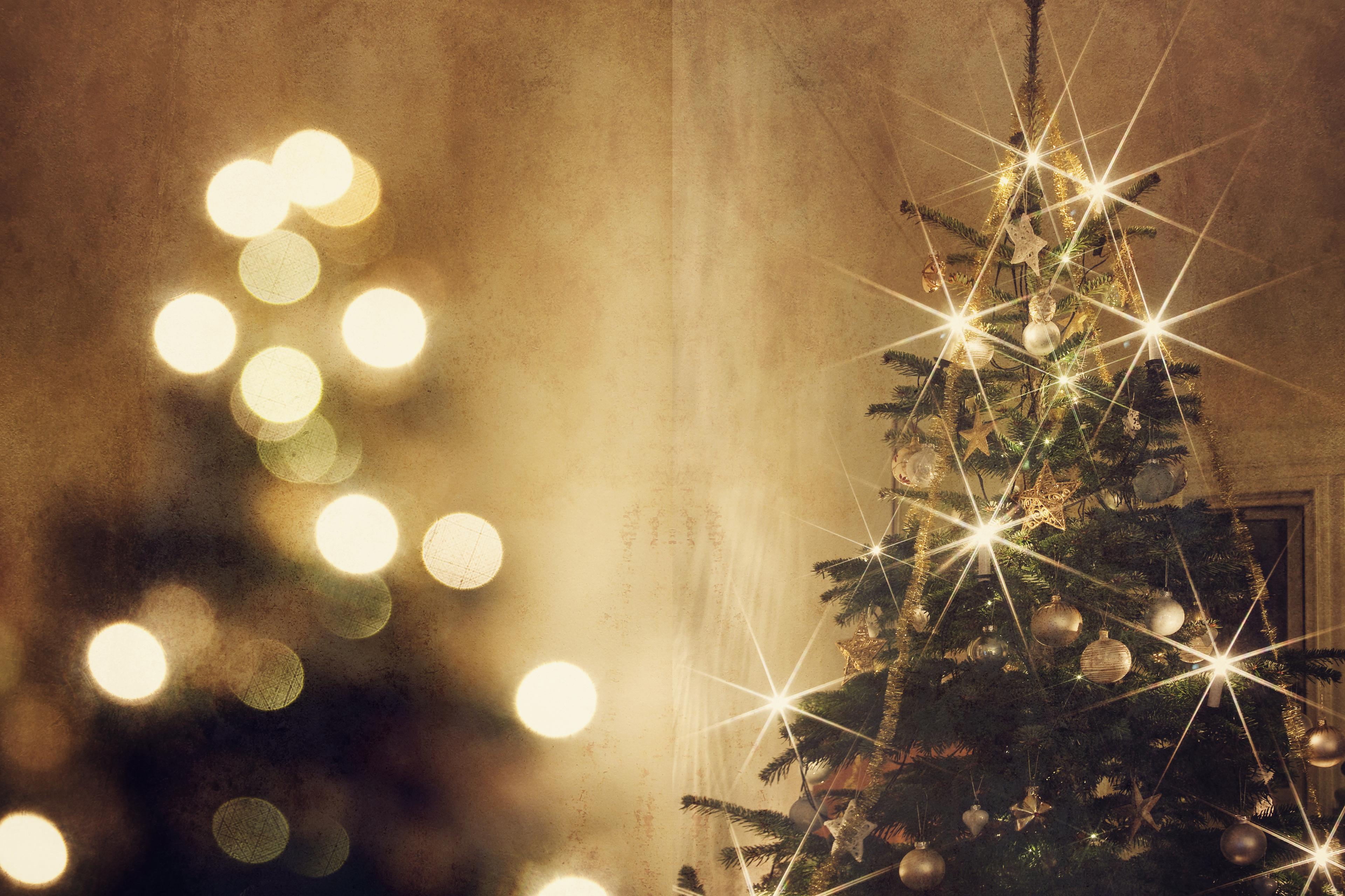 The first Christmas tree with electric lights was lit in 1882.