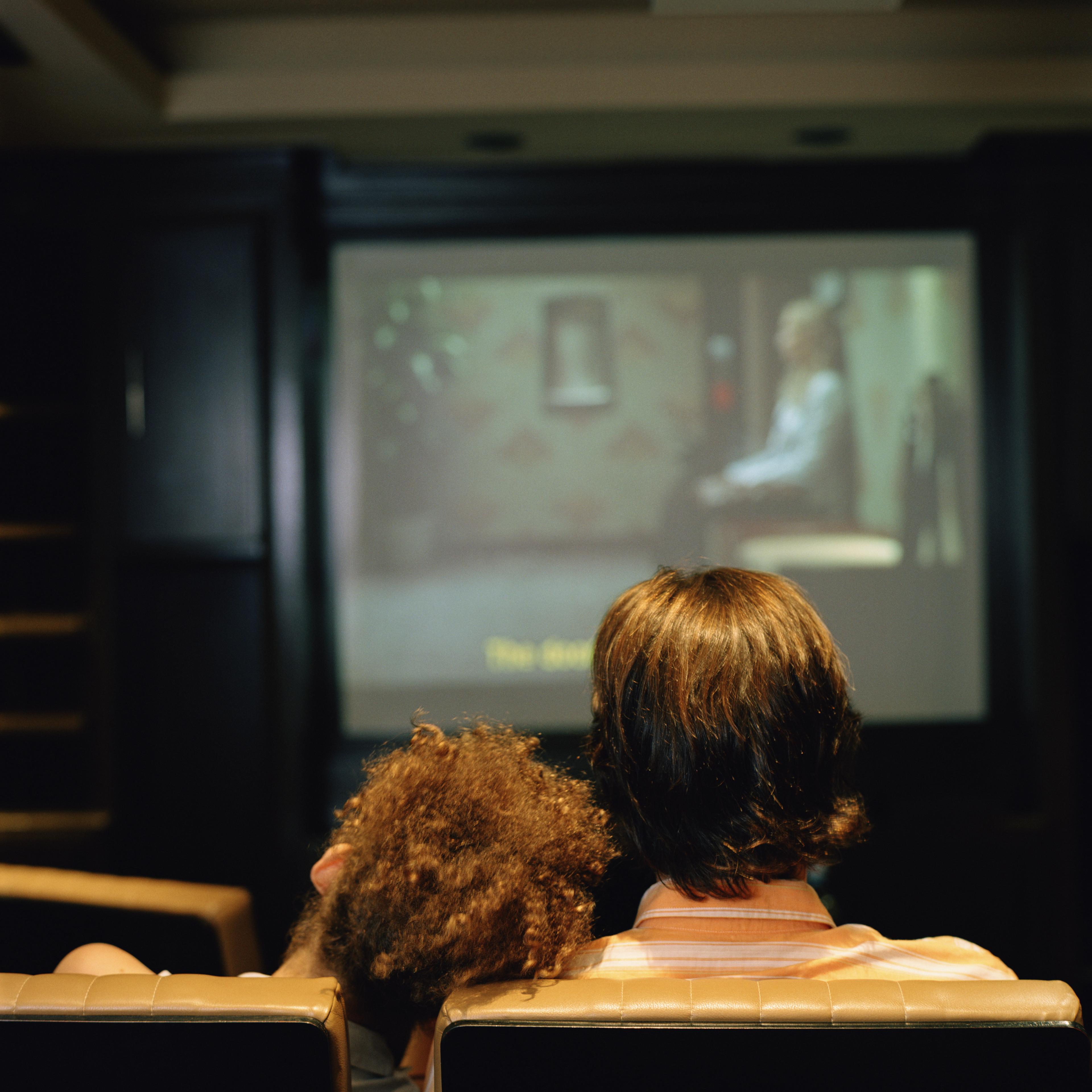 couple-watching-movie