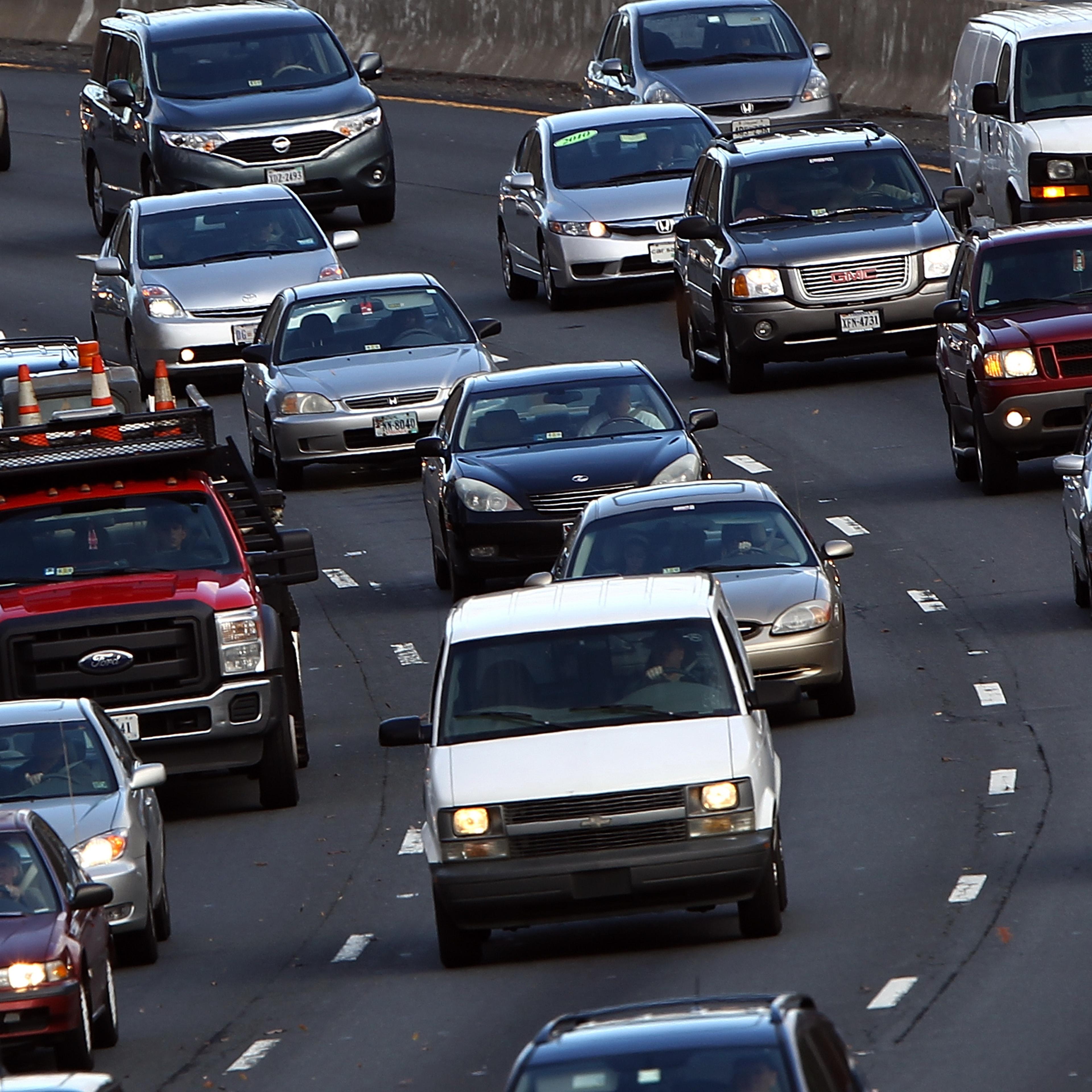 Holiday Travel Gets Underway Ahead Of Thanksgiving Weekend