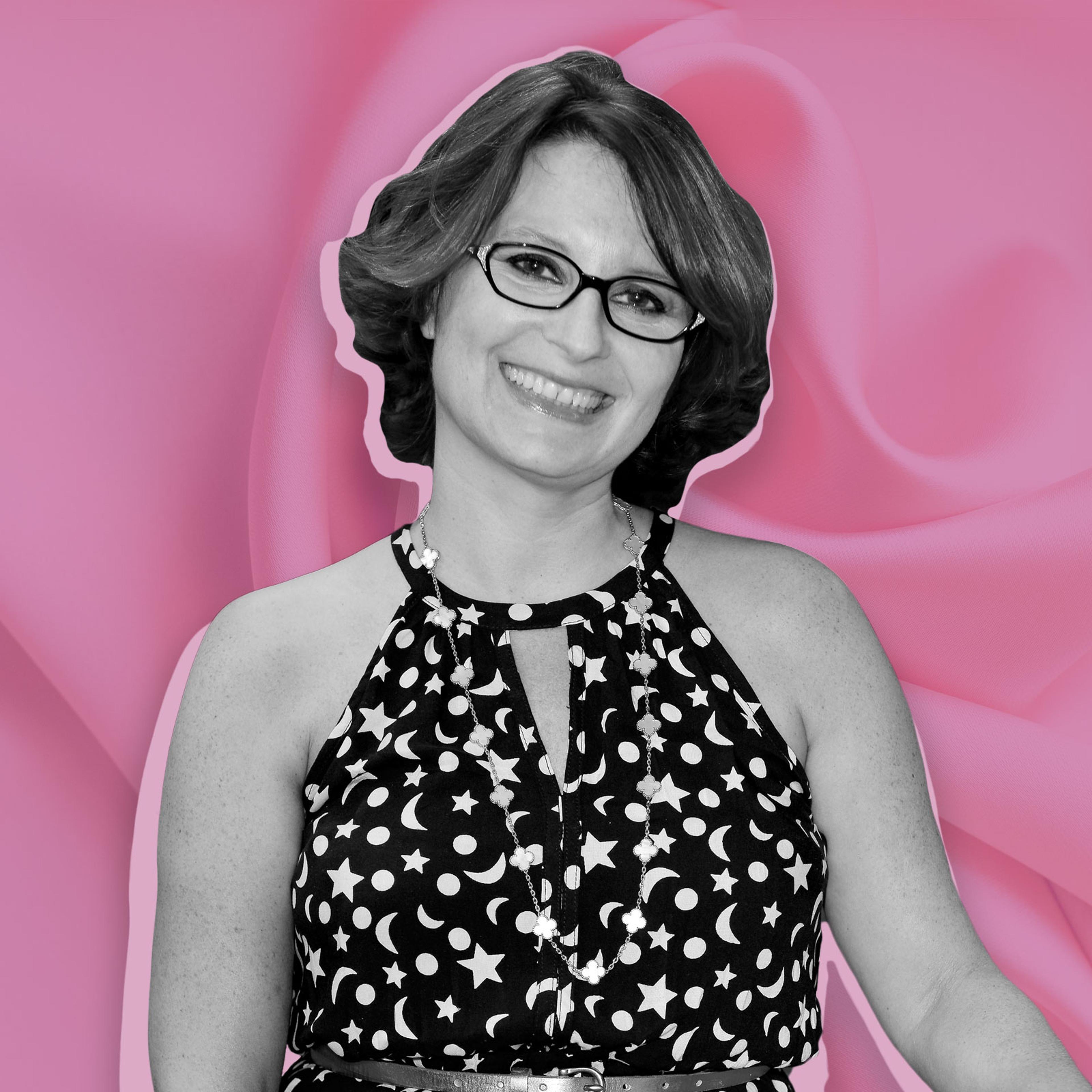 Meg Cabot is set to publish her 28th adult novel, ‘No Words,’ about feuding authors at a book festival in the Florida Keys
