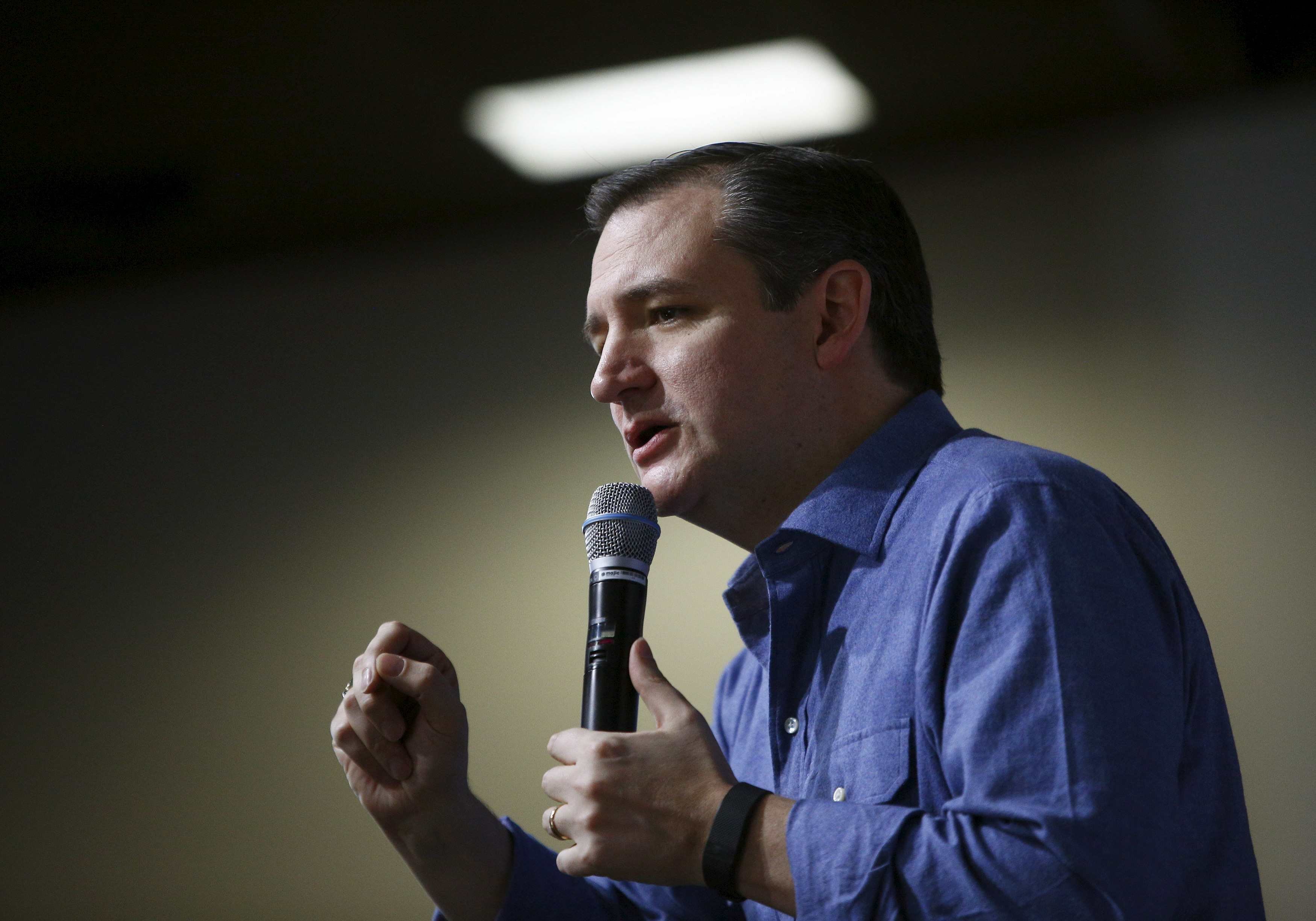 Republican presidential candidate Ted Cruz speaks at a campaign event in Windham, N.H. on Feb. 2, 2016.