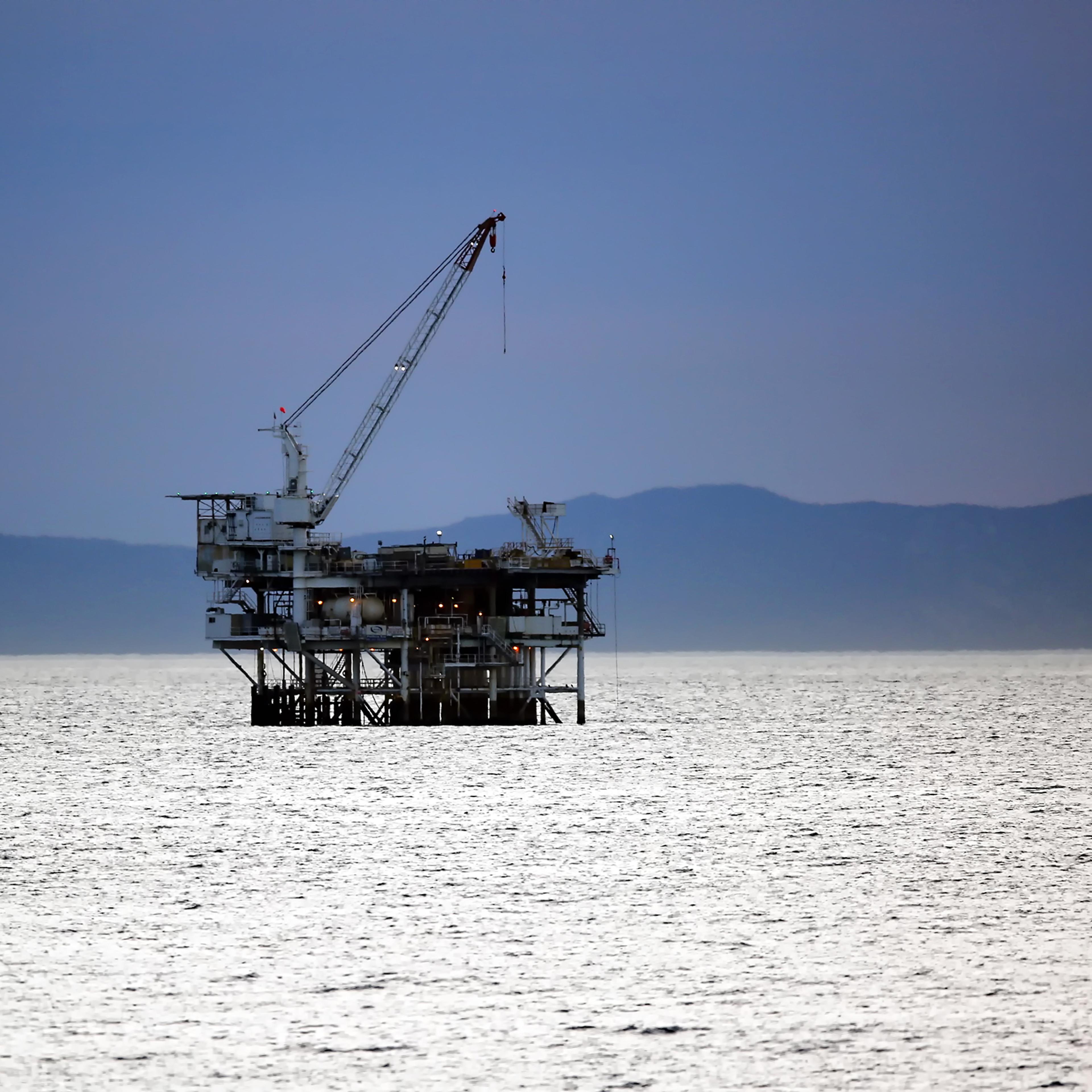 The oil drilling platform Holly off the shore of California in 2015.