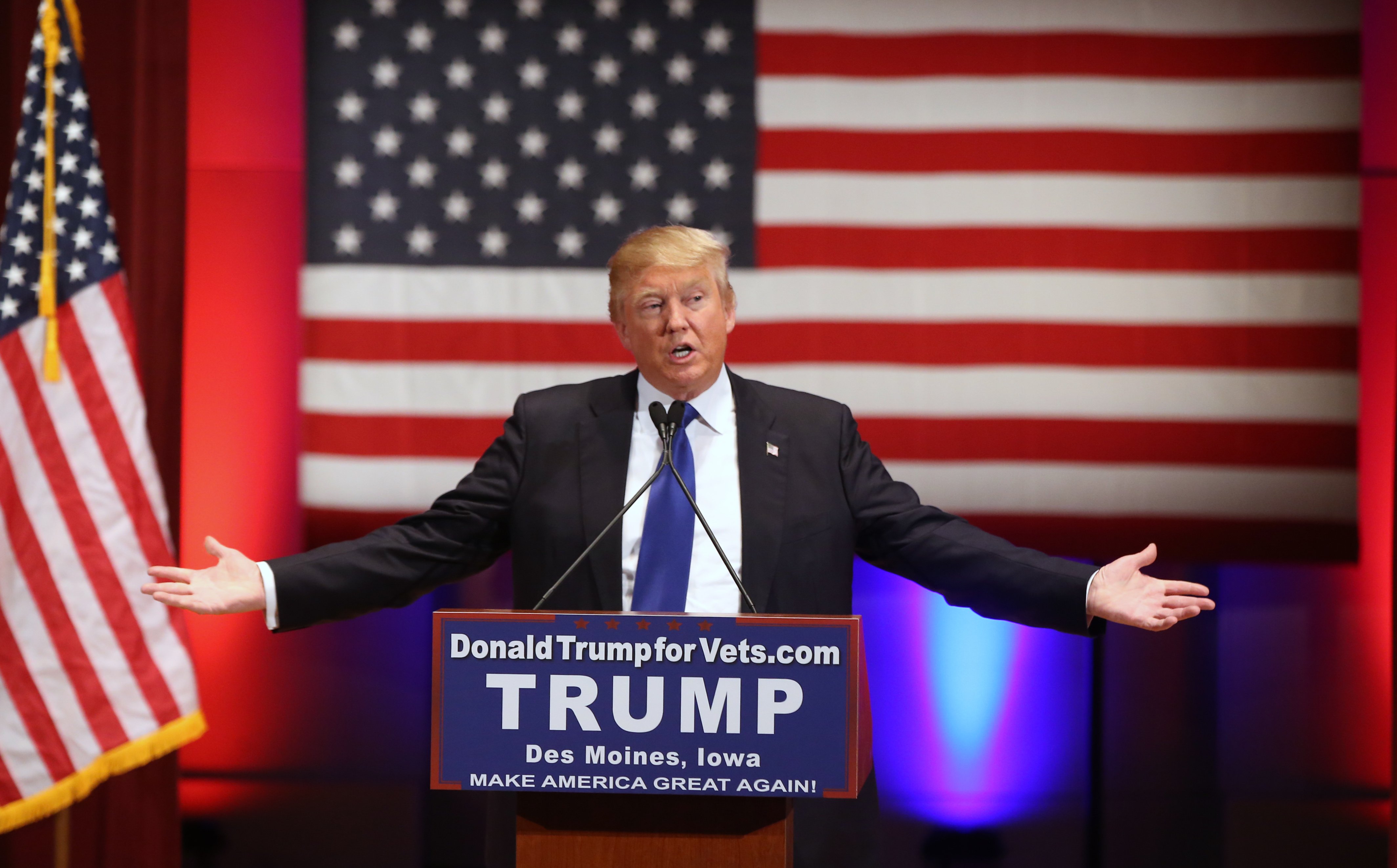Republican presidential candidate Donald Trump speaks at aN event at Drake University in Des Moines, Iowa, Thursday, Jan. 28, 2016.