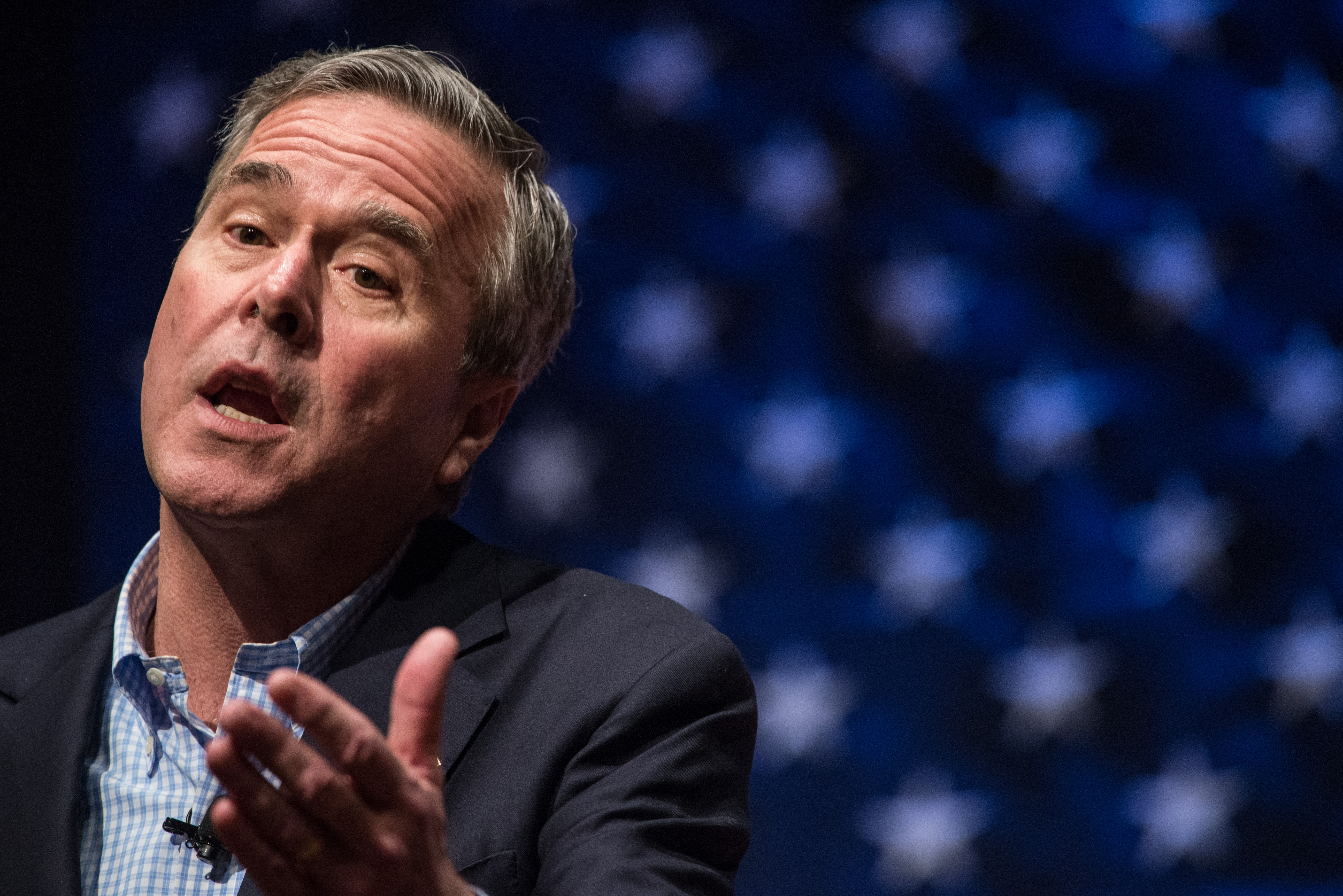 Jeb Bush Campaigns With Mother Barbara Bush One Day Before SC Primary