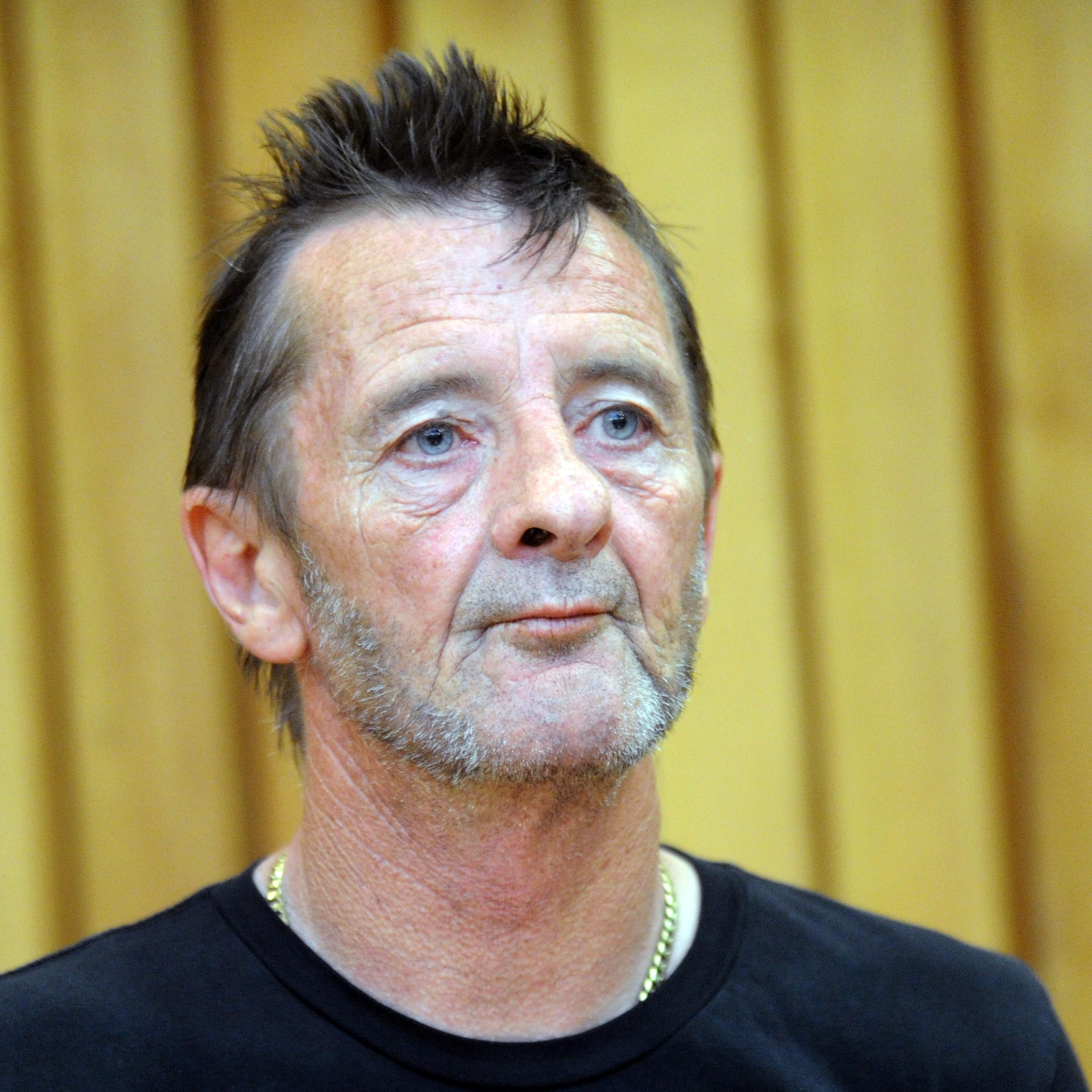 AC/DC drummer pleads guilty at New Zealand trial