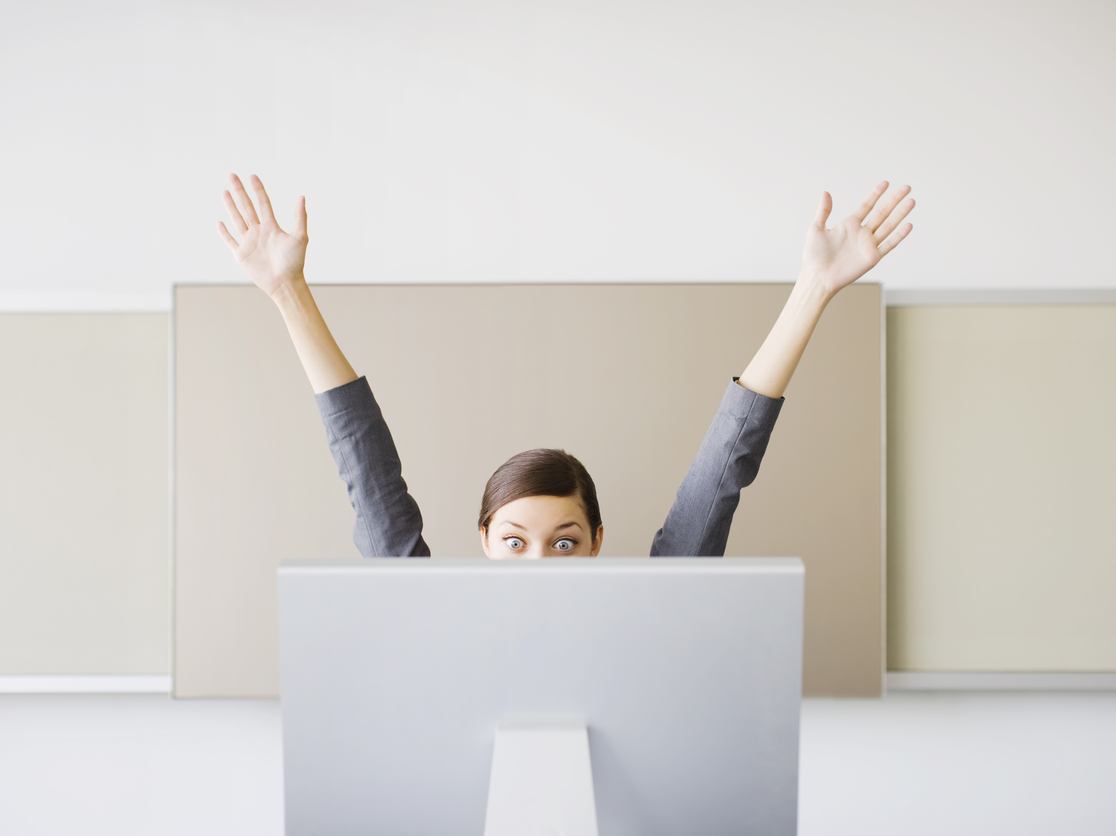 business-woman-cheering