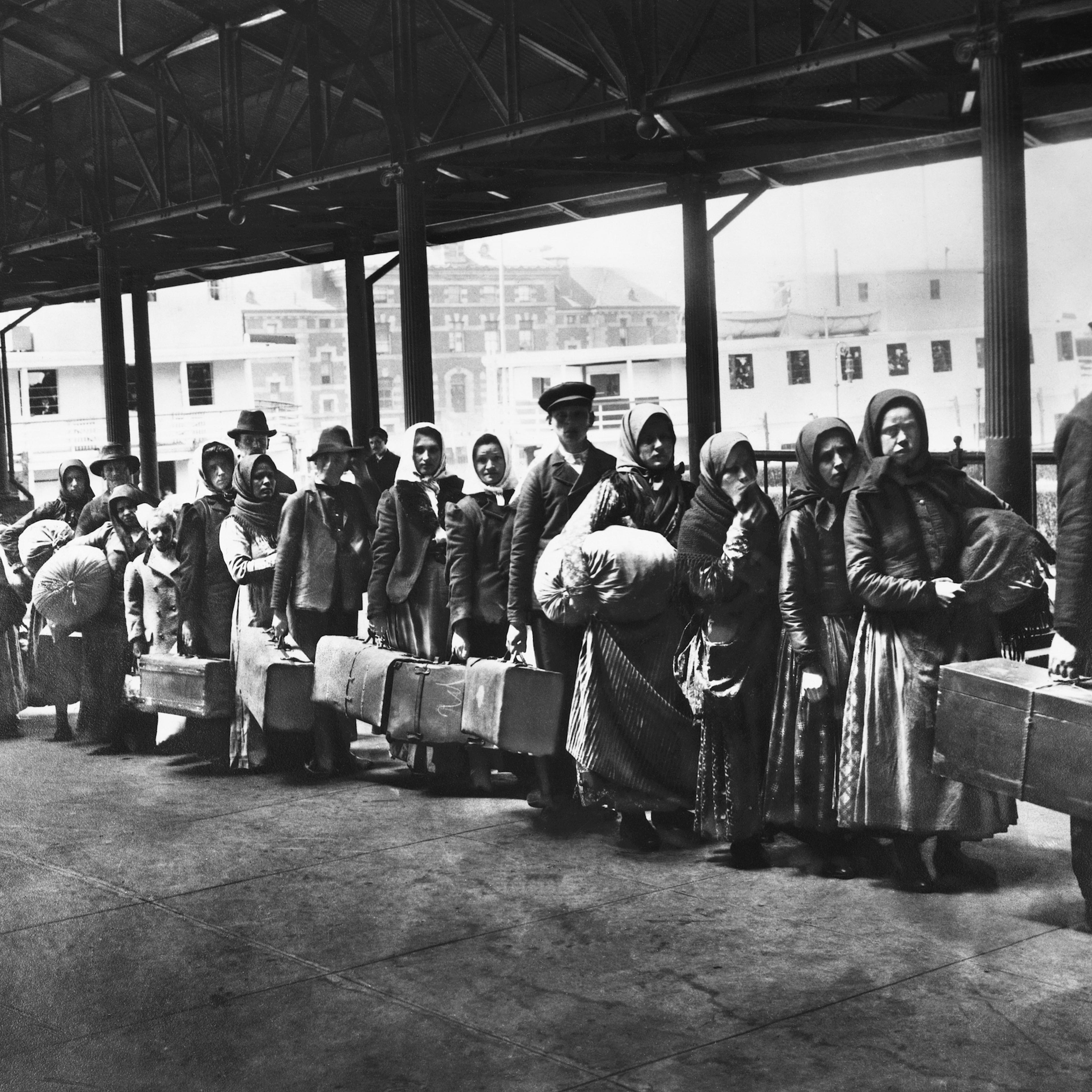 Immigrants On Line On Ellis Island.