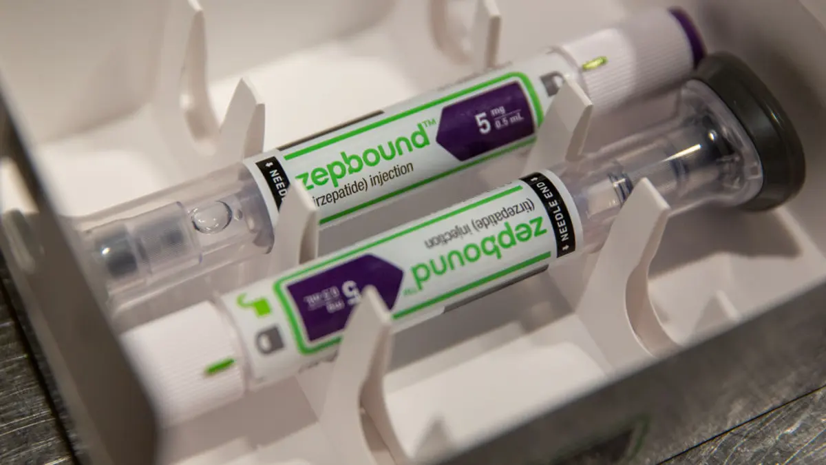 tirzepatide va ozempic Mounjaro vs. Ozempic: What's the Difference? The Health Risks and Benefits