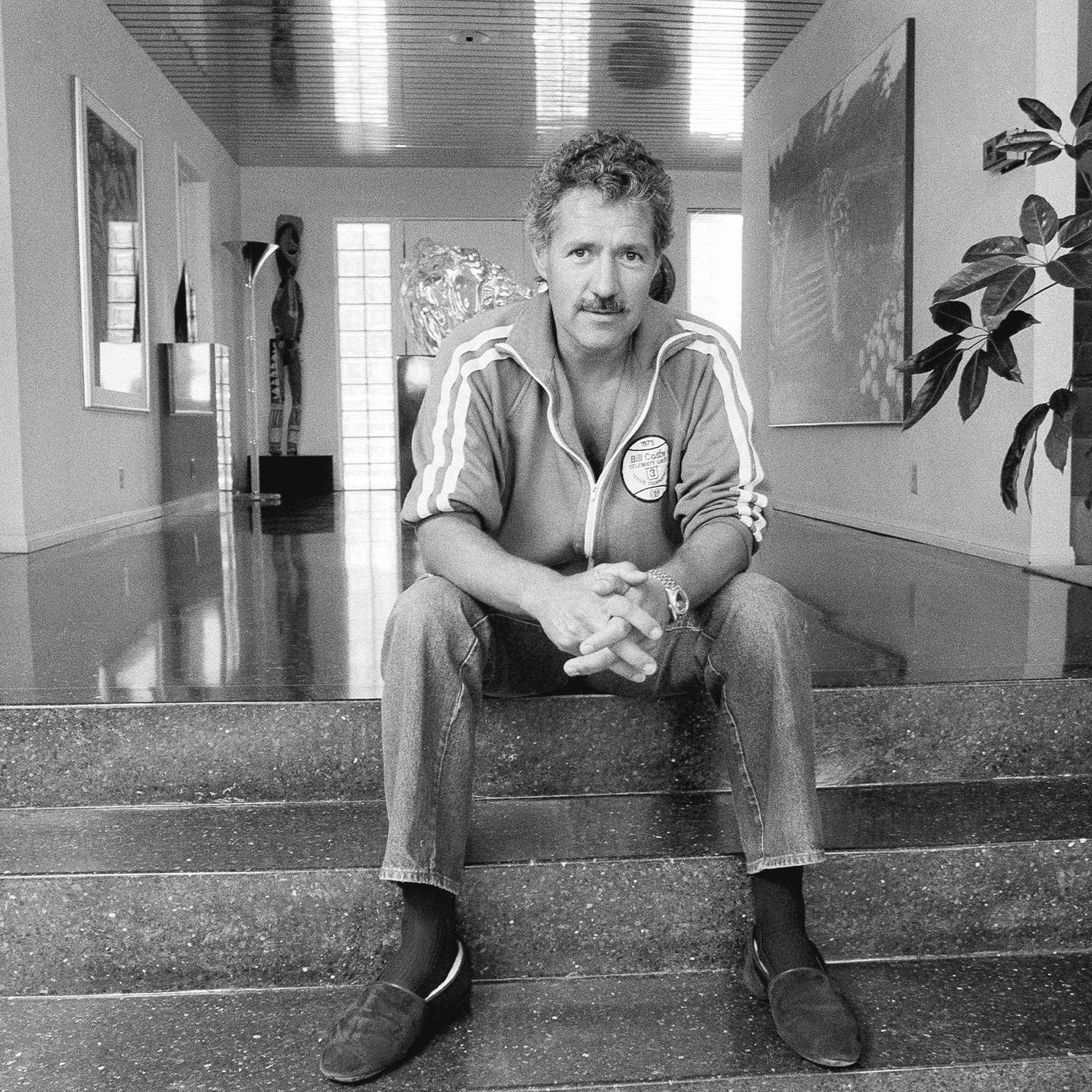 Alex Trebek poses for a photo in his Los Angeles home on Aug. 3, 1988.