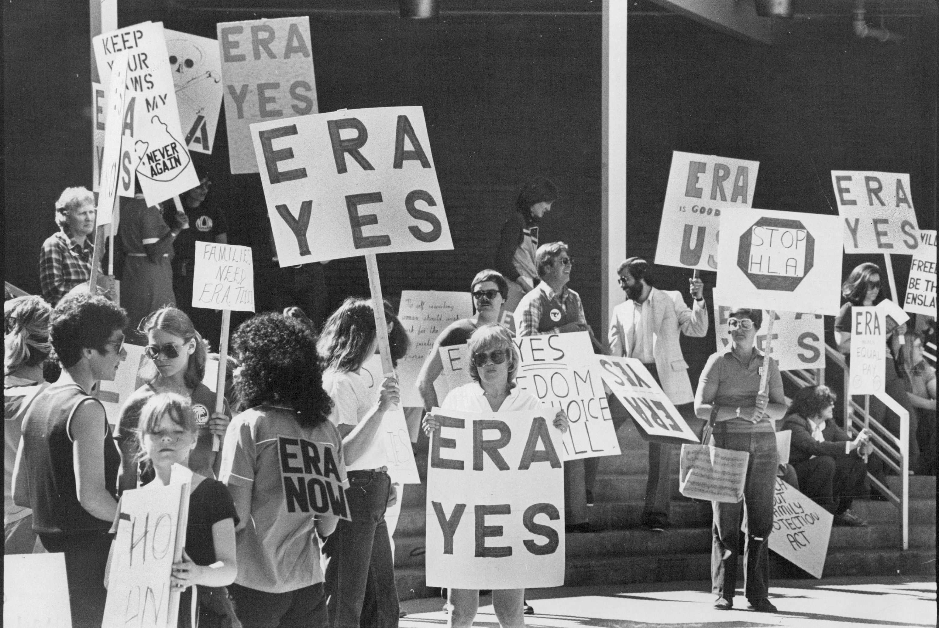 APR 25 1981, APR 27 1981; Picketes Supported Equal Rights Amendment Protested Views being discussed