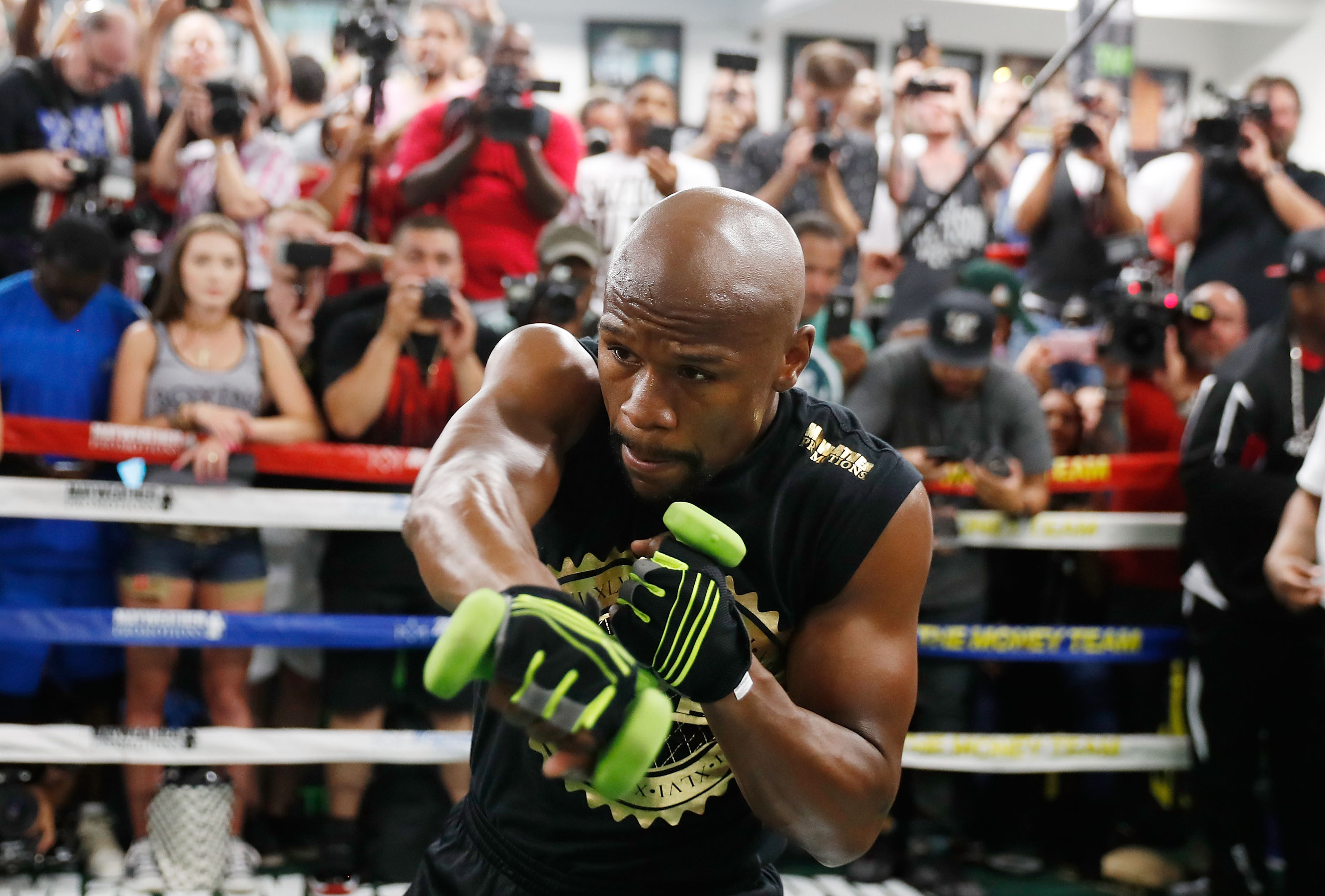 Floyd Mayweather Jr. Media Workout